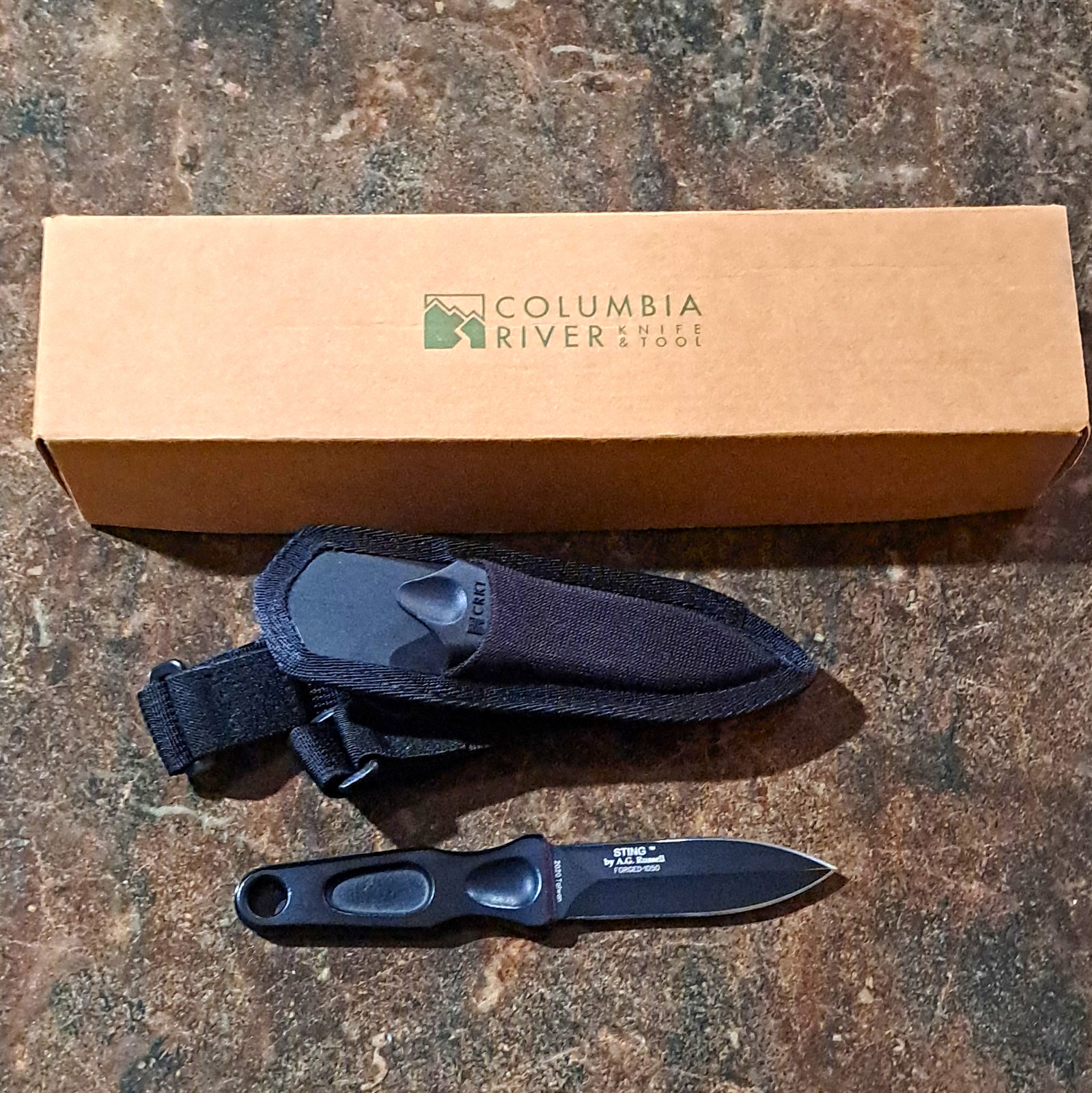 CRKT Sting Fixed Blade Knife, Drop Point Plain Edge Black Blade, Sheath
