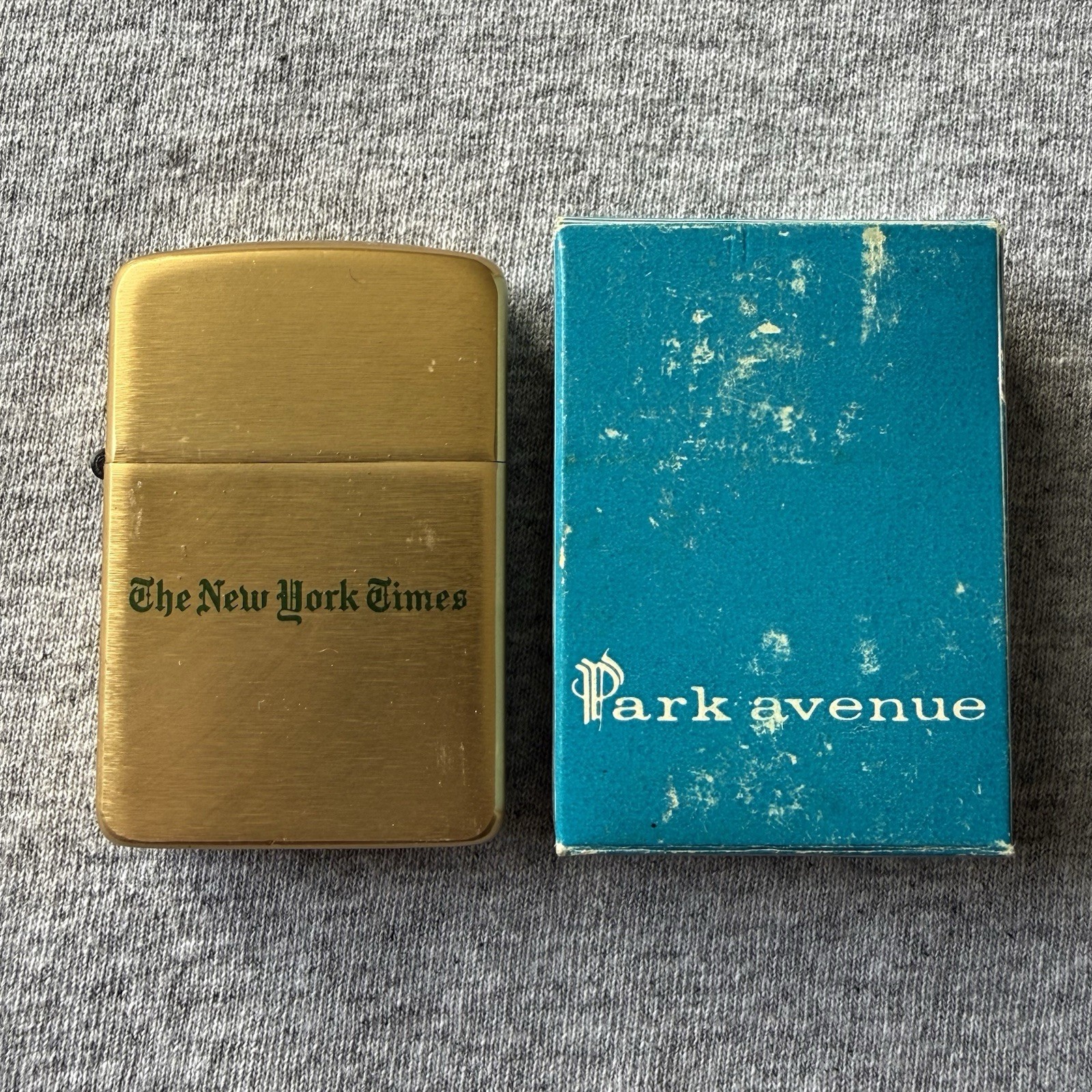 VTG 50s THE NEW YORK TIMES GOLD-TONE PARK FLIP TOP SMOKE LIGHTER W/ BOX G5 VTG 50s THE NEW YORK TIMES GOLD-TONE PARK FLIP TOP SMOKE LIGHTER W/ BOX G5