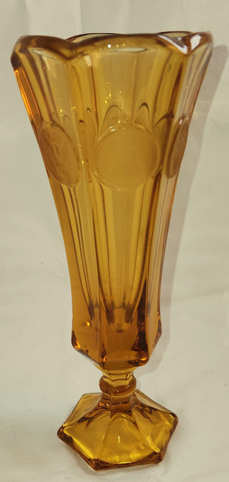 ViNTAGE Fostoria Glass Amber Coin Vase 8\
