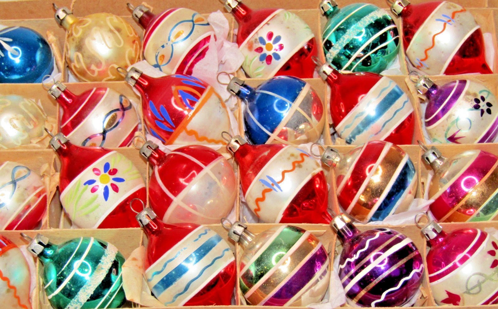 Lot VTG Glass Feather Tree Pictured Assorted BALL DROP Christmas Ornament Poland