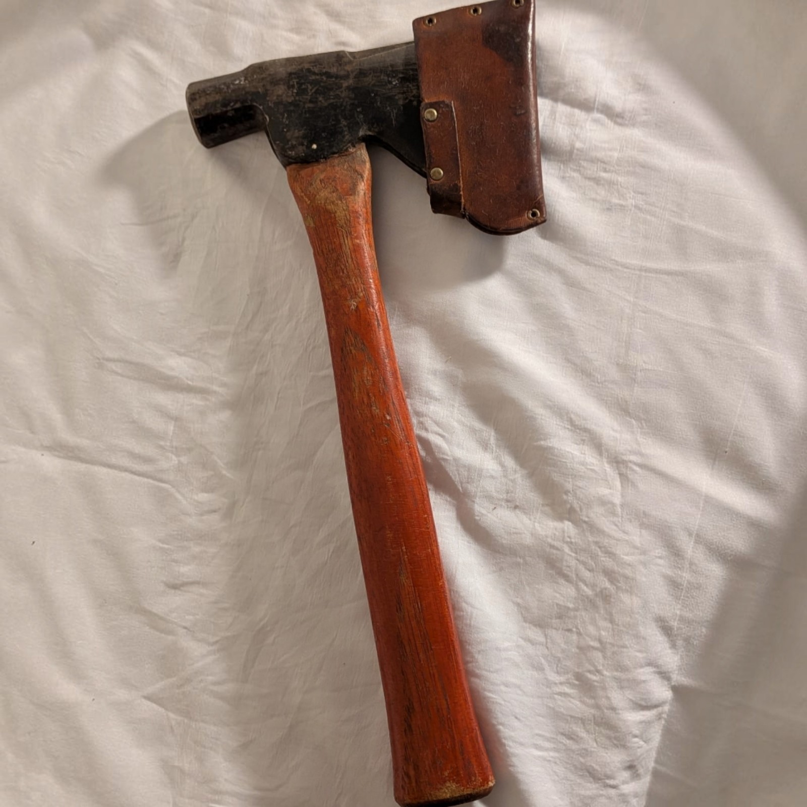 Vintage Carpenter's/Half Hatch Axe W/ Nail Remover, Hammer Head, Leather Sheath