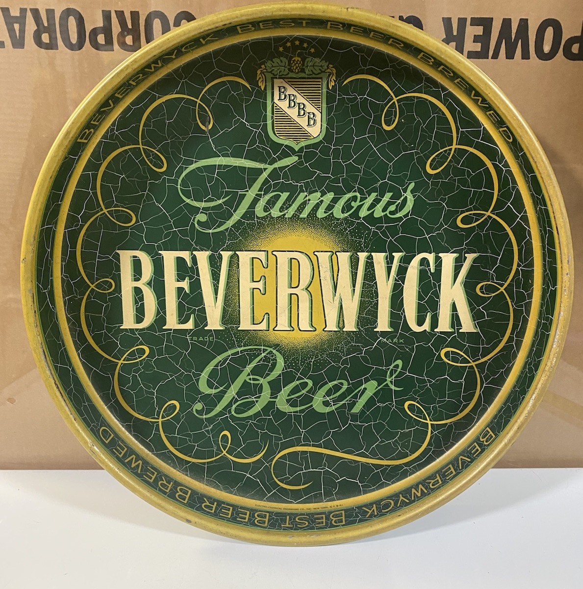 VINTAGE BBBB GREEN BEVERWYCK BEER METAL BAR SERVING TRAY VINTAGE BBBB GREEN BEVERWYCK BEER METAL BAR SERVING TRAY