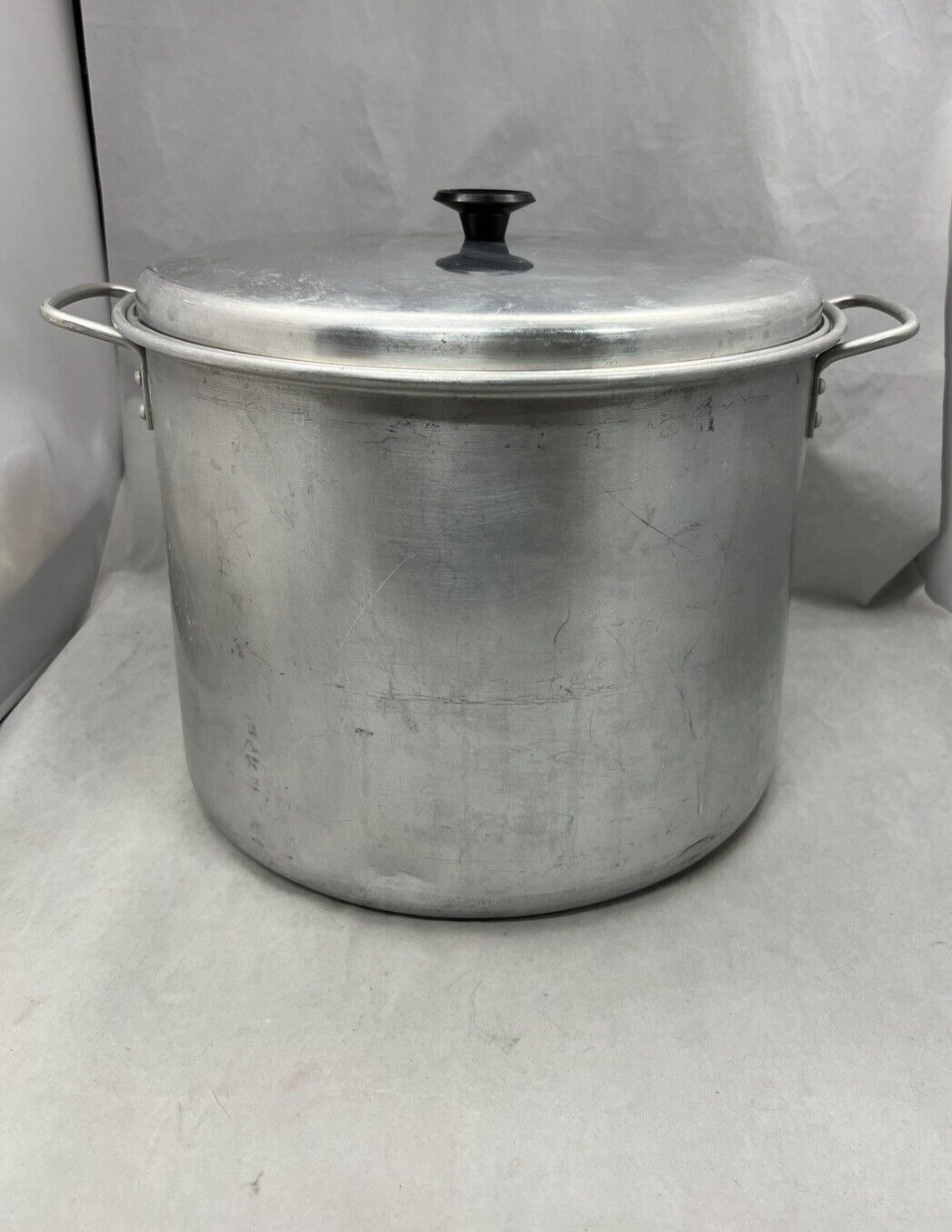 Vintage MIRRO 22 Quart or 5 gallon 2 QT Aluminum Stock Pot w/ Lid 1940\'S-1960\'S