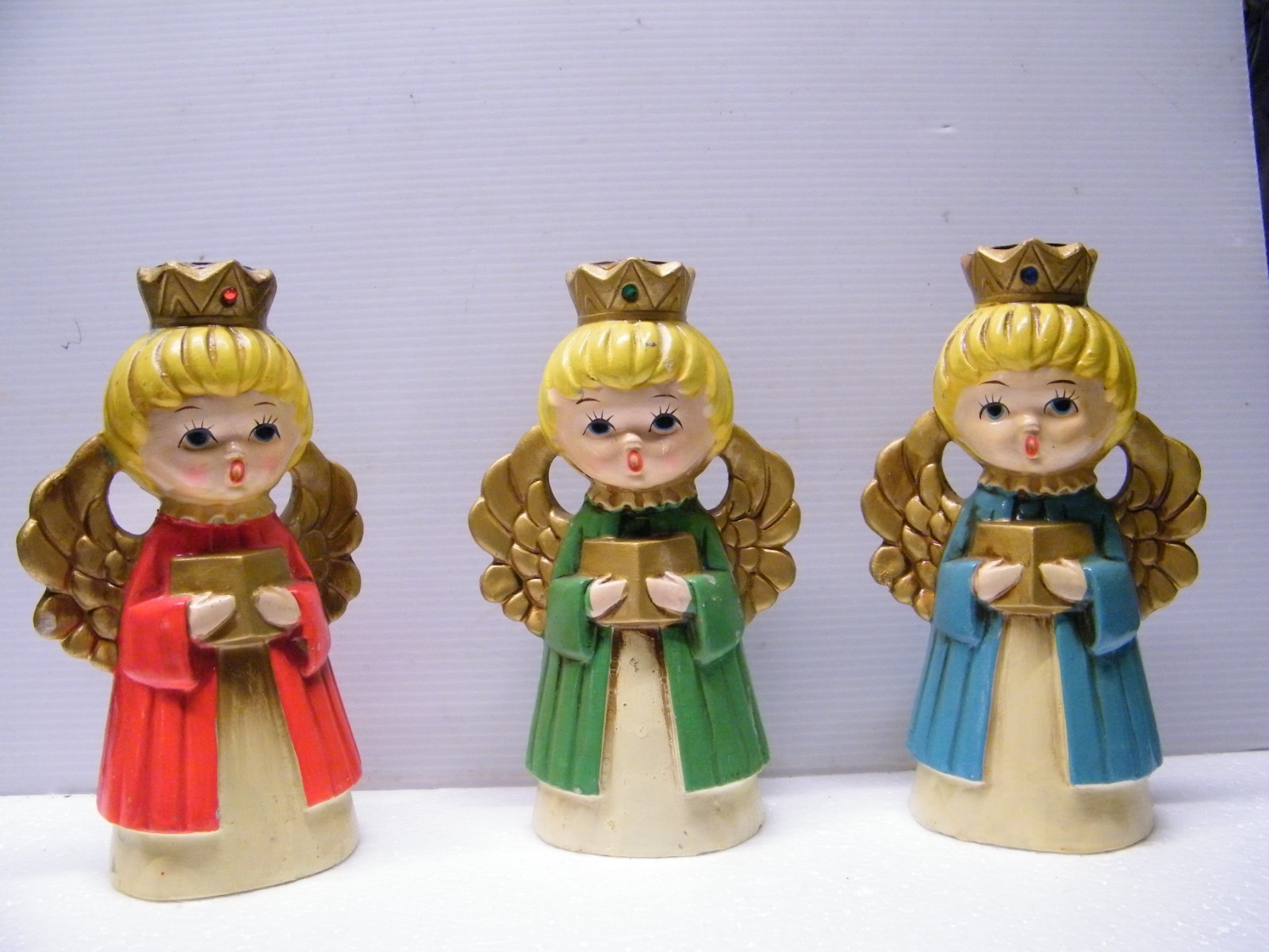 VINTAGE SET ADRCO CERAMIC CHRISTMAS CANDLE HOLDER ANGELS