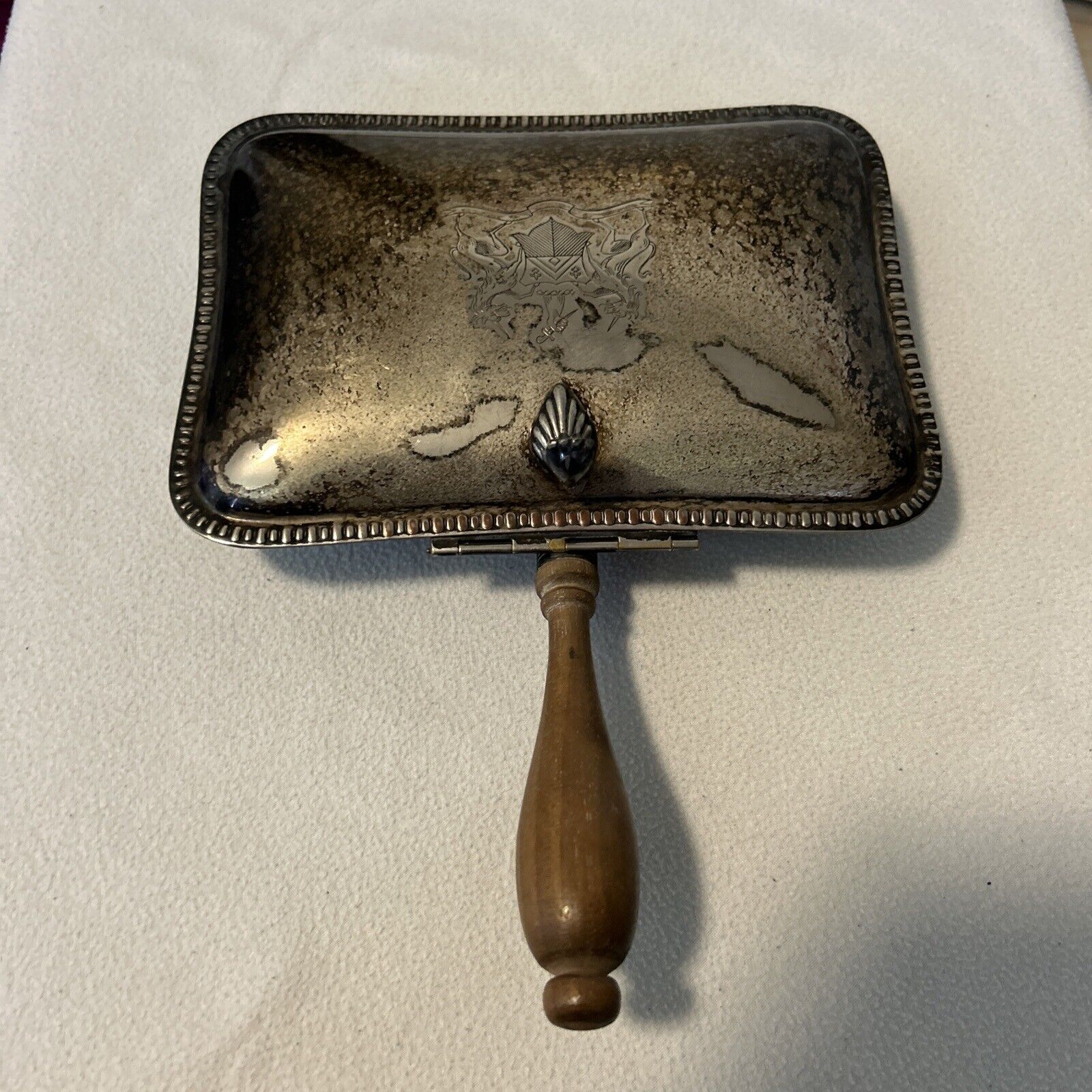 Vintage Sheffield EPC 269 Silverplate Silent Butler Crumb Catcher/Sweeper Wood