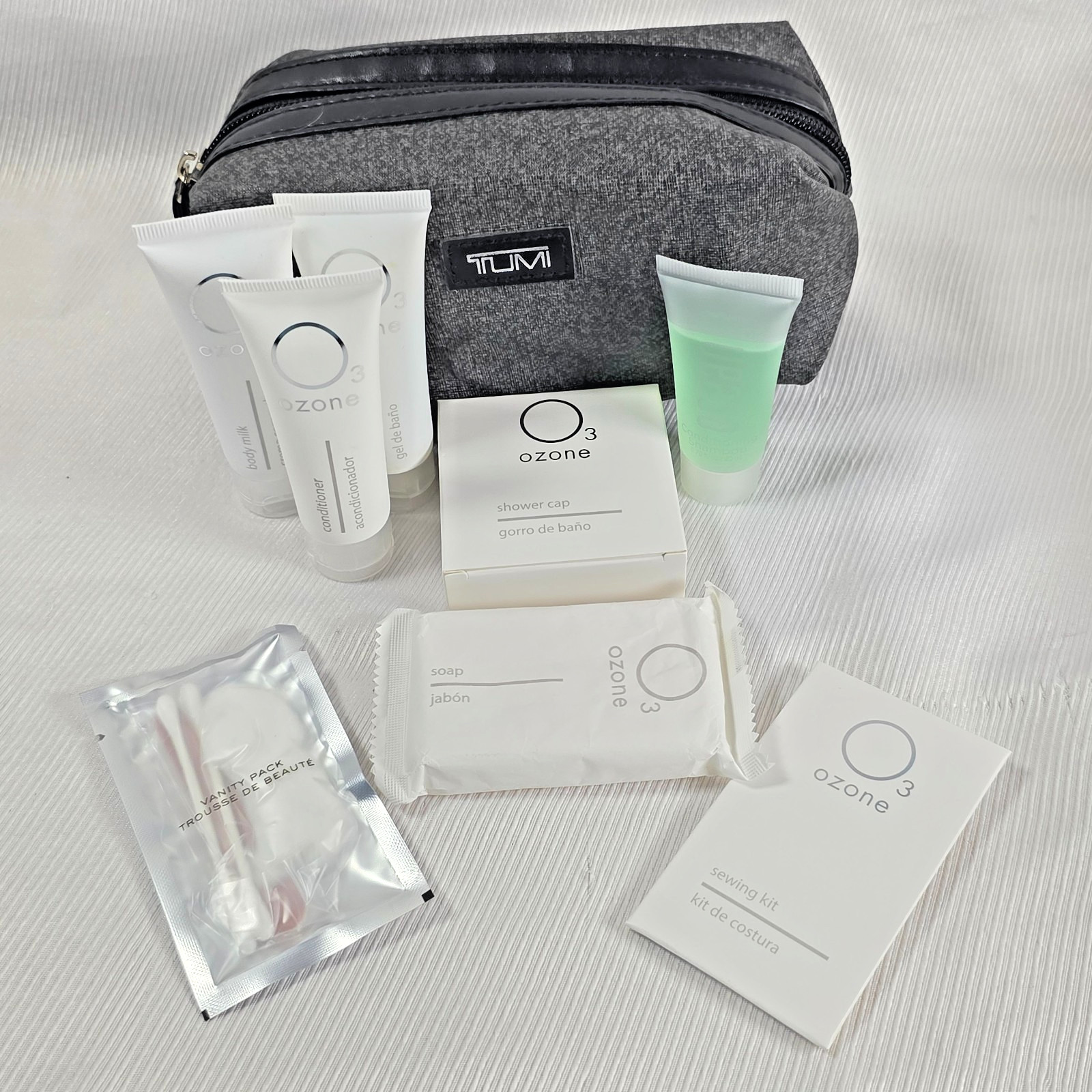 TUMI for Delta First Class Amenity Kit - Gray Washbag Dopp Kit + 8pc Ozone 3 Set