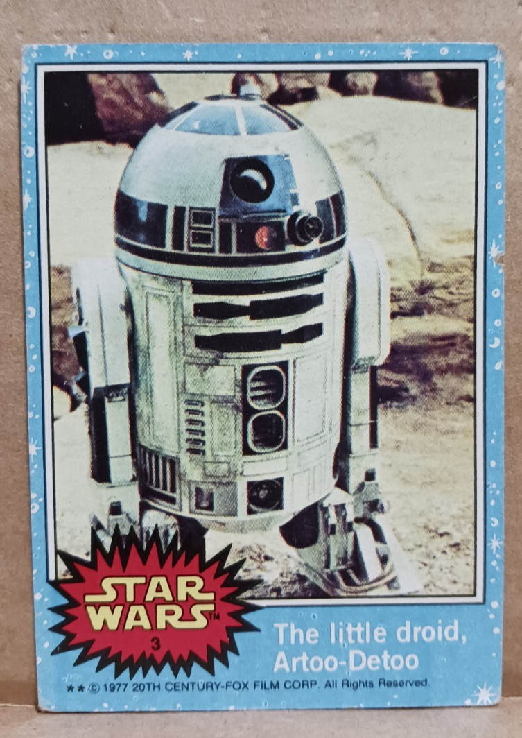 1977 Topps Star Wars #3 R2-D2 The Little Droid Artoo-Detoo Blue Series 1