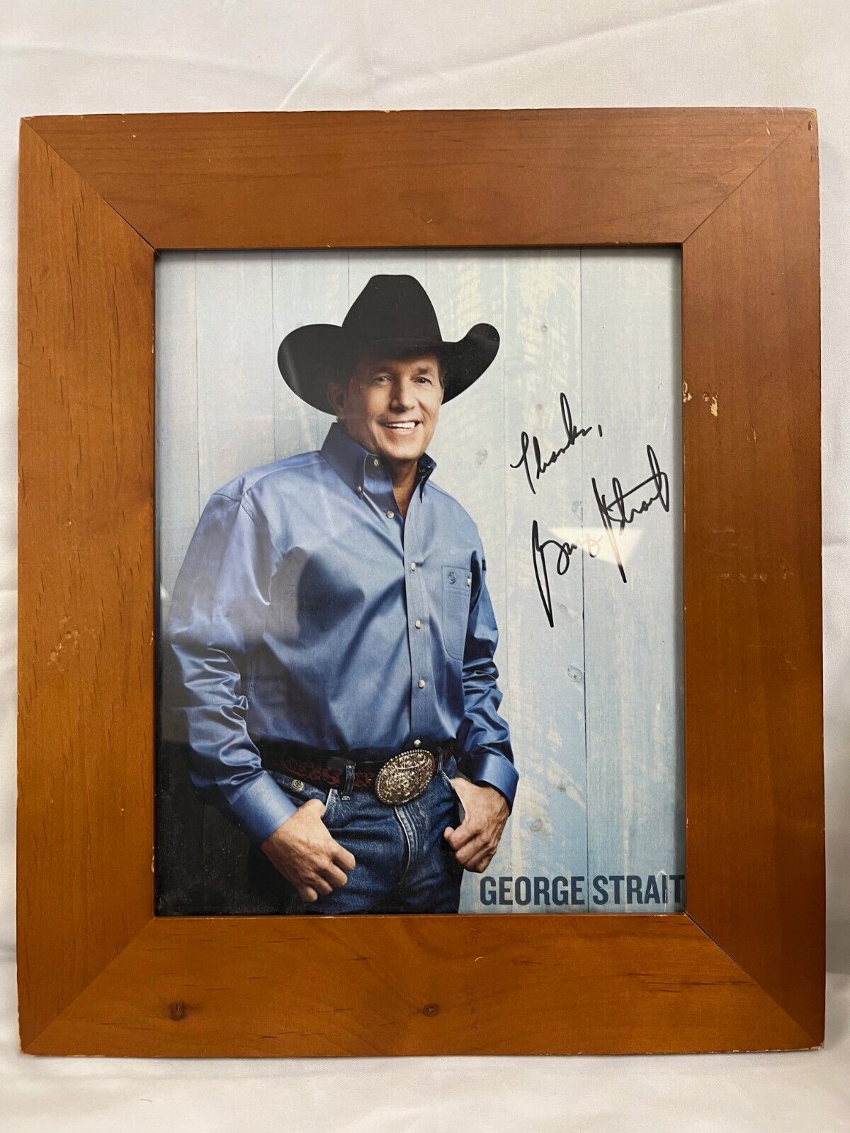 GEORGE STRAIT HAND SIGNED 8x10 COLOR PHOTO   KING OF COUNTRY MUSIC