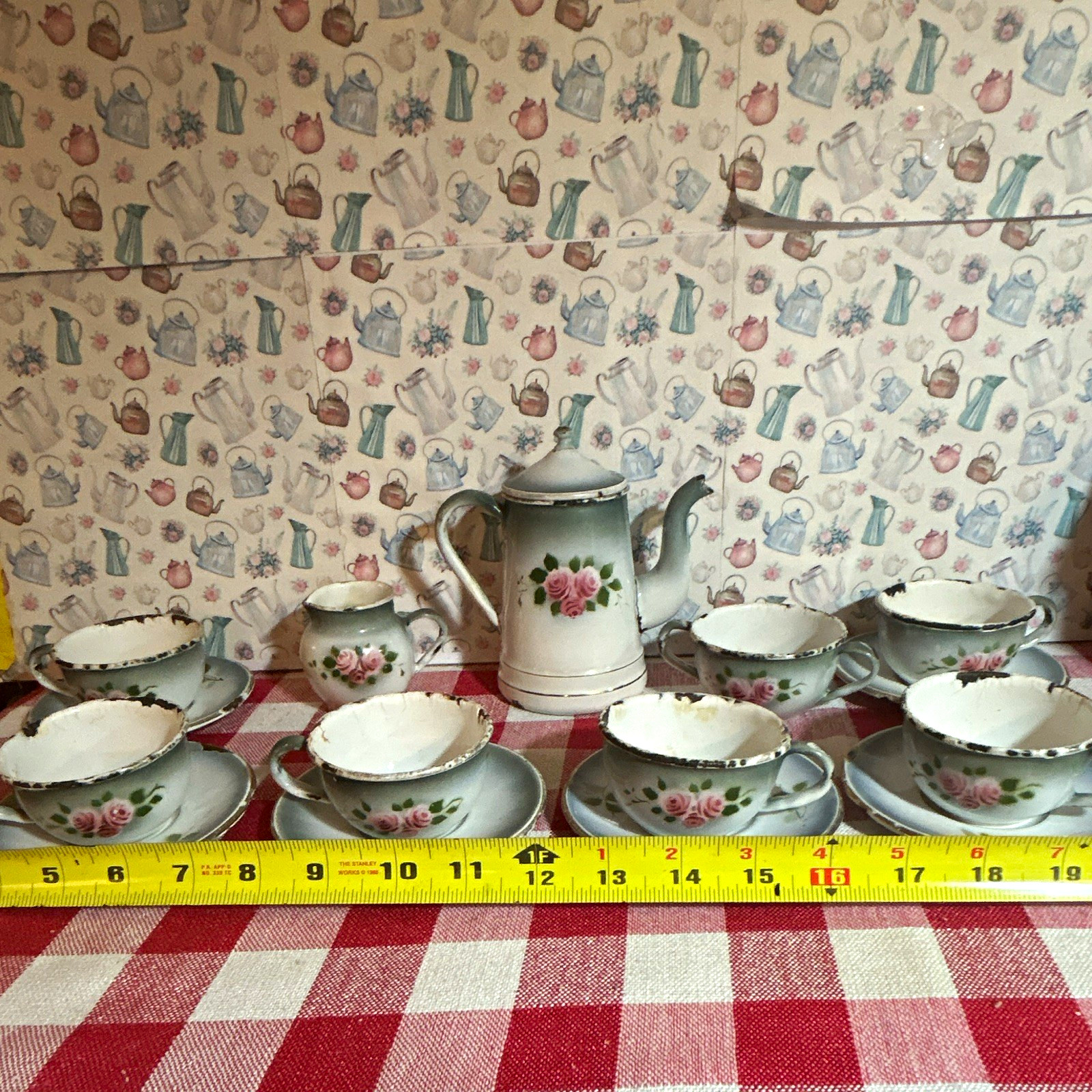 Child'Antique Floral enamelware Tea Set for six, 14 Pc, Teapot w/ Lid, Creamer, Child'Antique Floral enamelware Tea Set for six, 14 Pc, Teapot w/ Lid, Creamer,