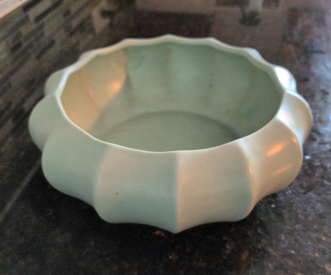 Vintage Haeger MCM Mid-Century Mint Green Scalloped Fluted Ceramic Planter Bowl