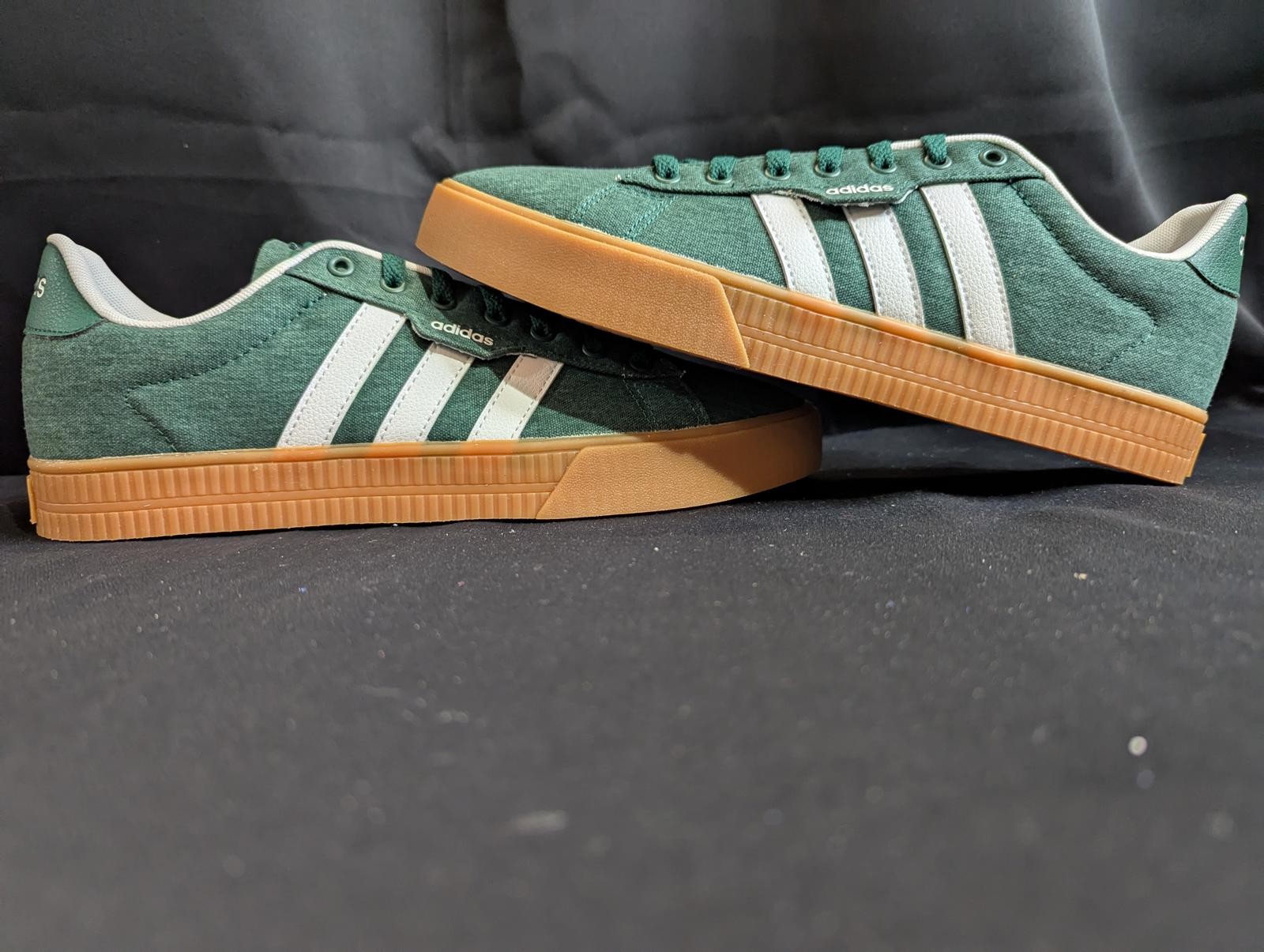 NEW NIB Adidas Daily 3.0 Green White Gum Sole Men\'s Size 10 IF7487 Casual Shoe