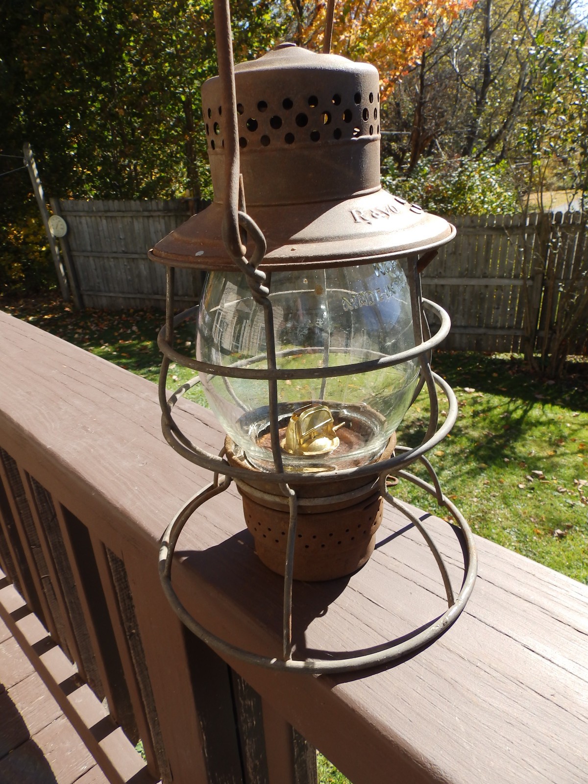 RAYO No. 39 WB RAILROAD KEROSENE OIL LANTERN - ORIGINAL GLOBE