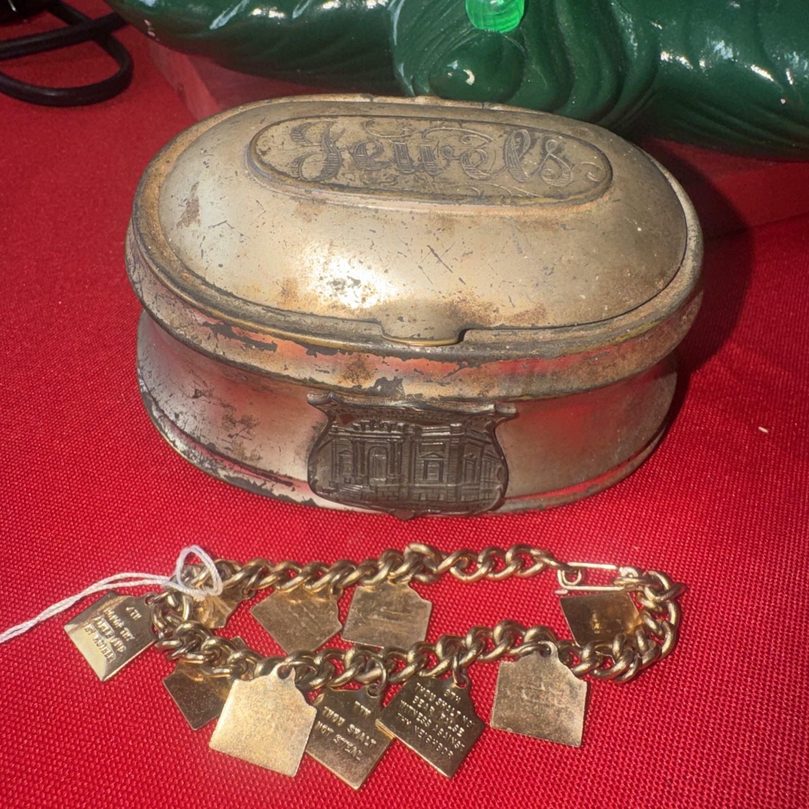 Antique Kronheim & Oldenbusch K&O”JEWELS”  Trinket  Box & 10 Command.Bracelet
