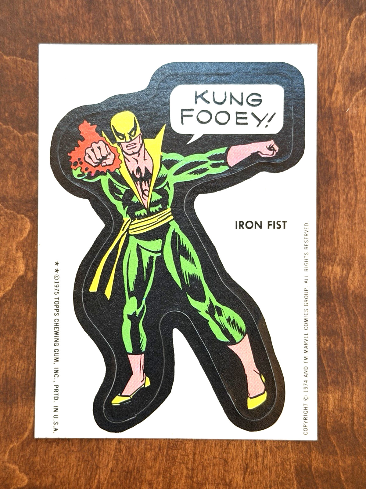 Vtg 1975 Topps Marvel Super-Heroes Sticker  Iron Fist - Tan Test Back - Ex Cond
