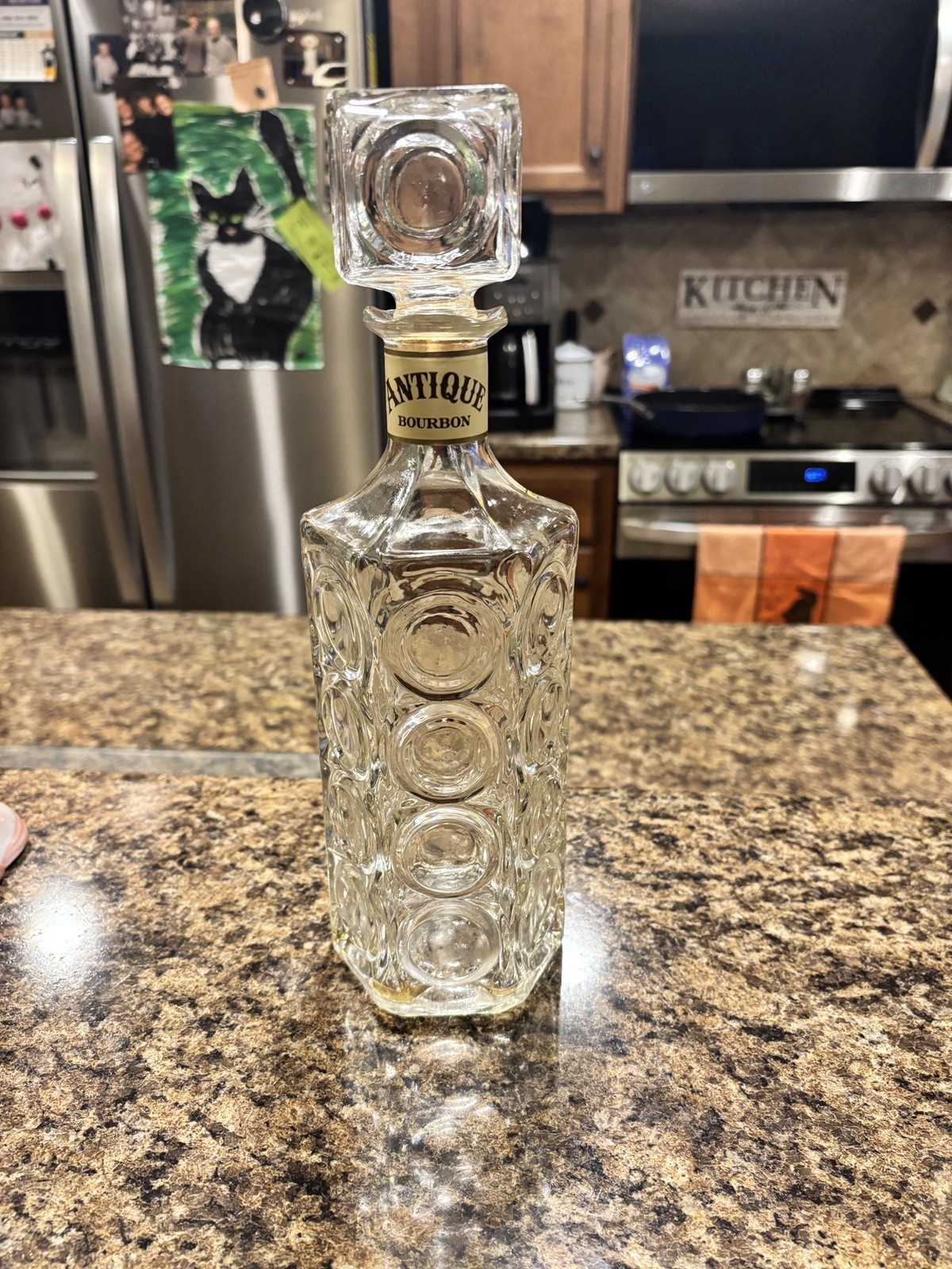 Vintage Collectible ANTIQUE Bourbon Glass Decanter EMPTY with Lid