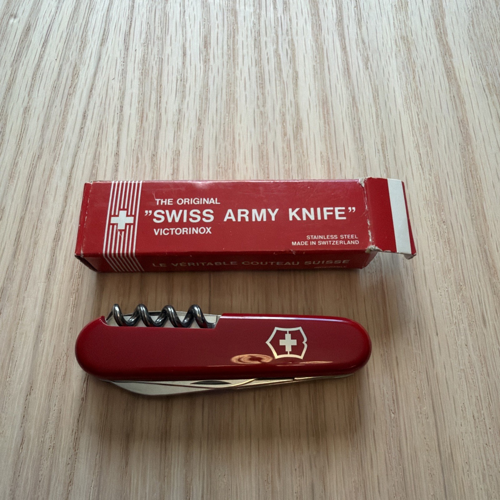 Victorinox Officier Suisse Swiss Army Knife Cow Red Multi-Tool with Box New