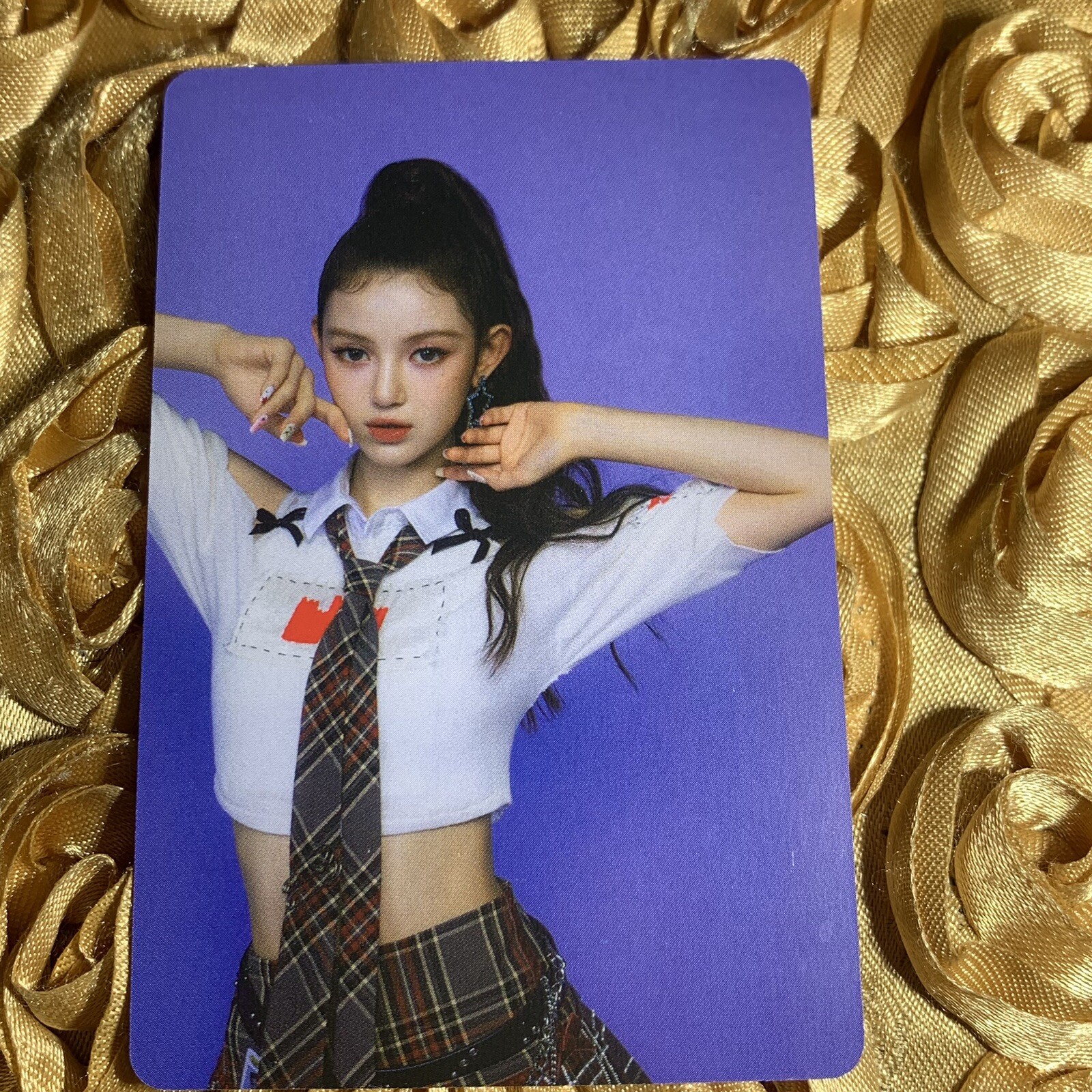 DANIELLE NEWJEANS 2024 Edition Celeb K-POP Girl Photo Card Plaid Preppy
