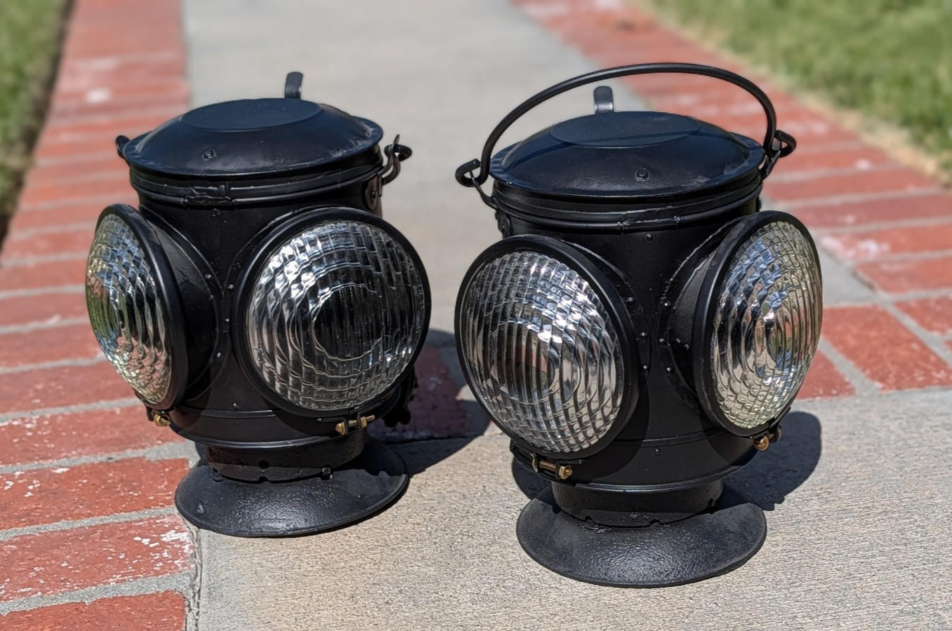 CHICAGO MILWAUKEE & ST. PAUL RY RAILROAD ENGINE CLASS LAMP PAIR ORIG/FUNCTIONING