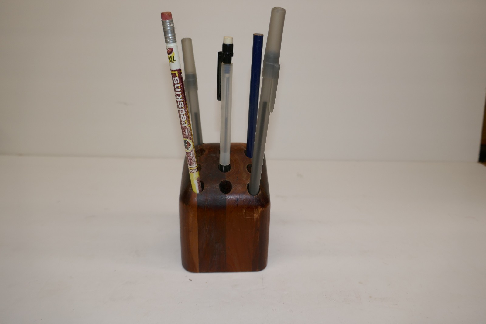 Vintage Handcrafted SOLID CEDAR PEN & PENCIL HOLDER 