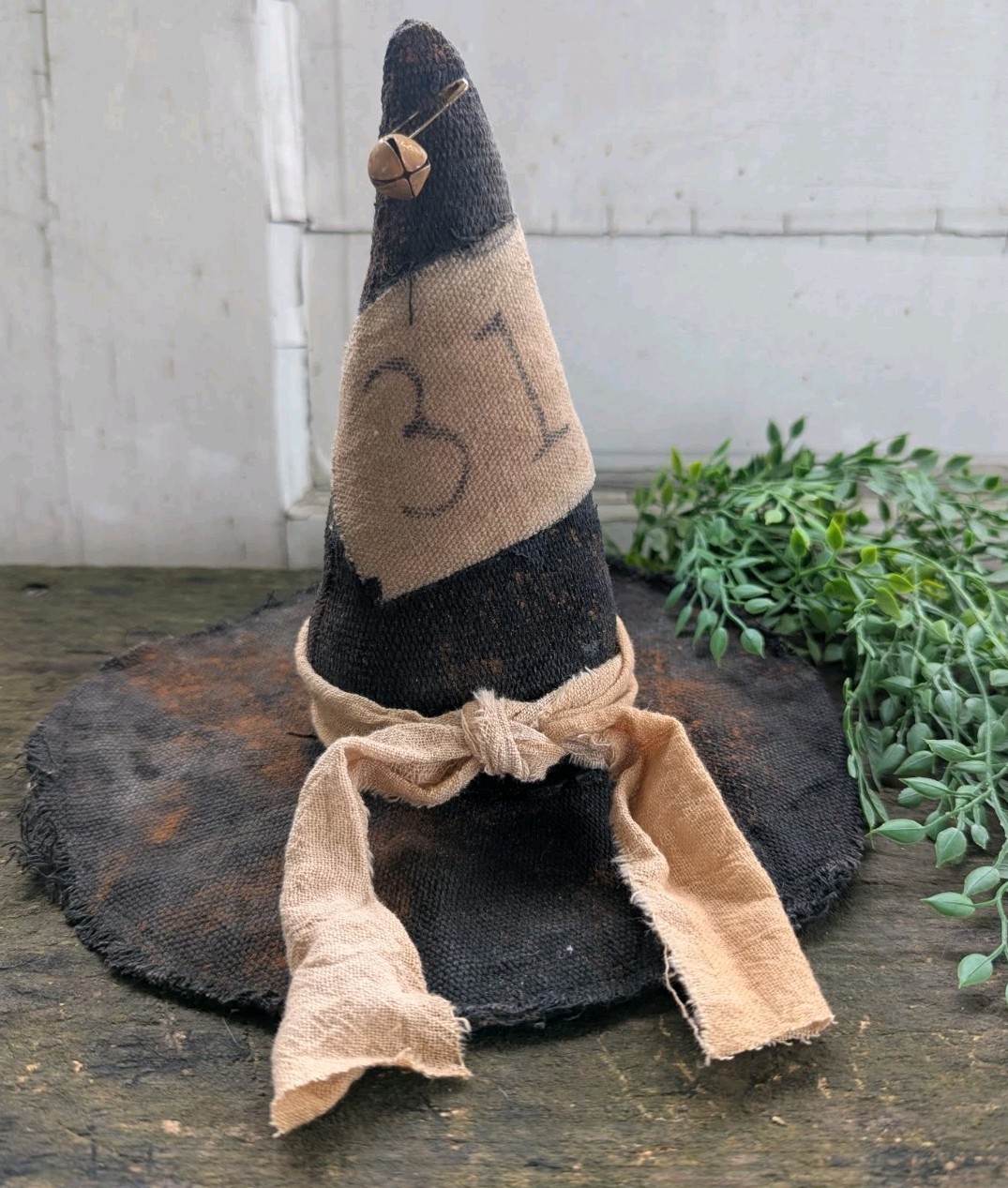 Handmade Grungy Halloween Stuffed Witch Hat Rusty Bell Shelf Sitter Primitive