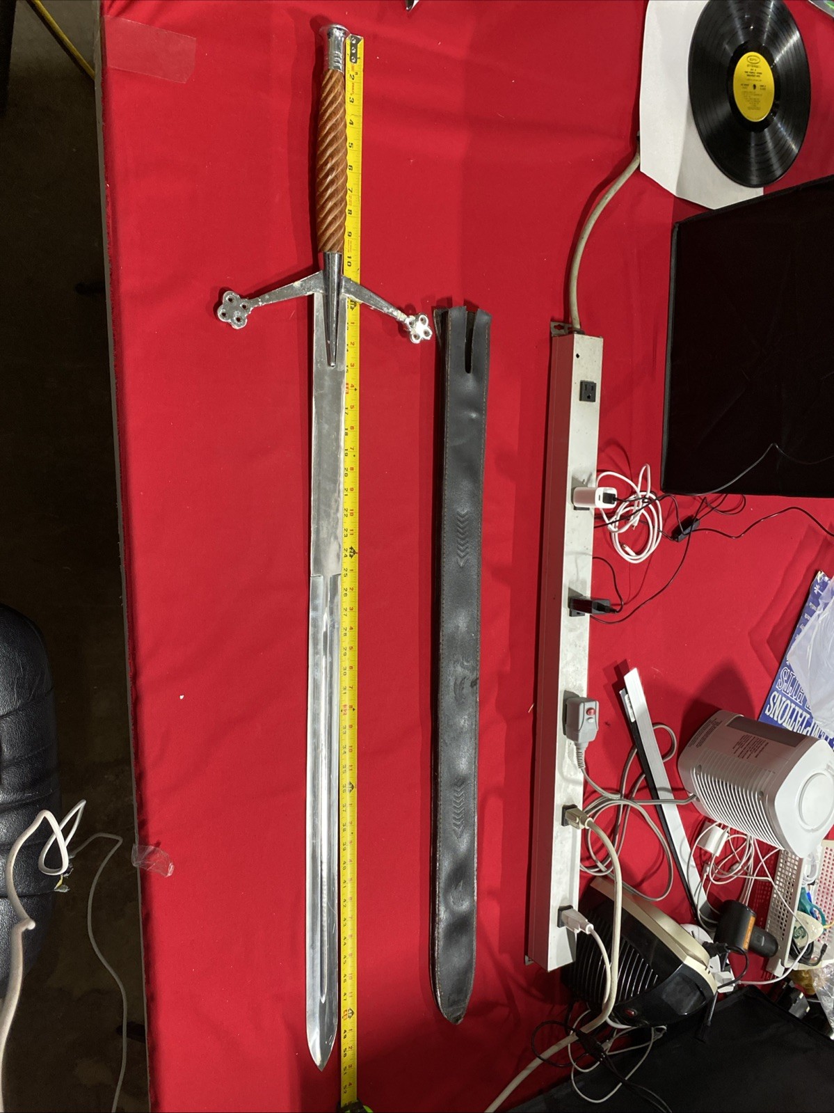 Vintage Replica 2 Handed Claymore Sword, Made In Pakistan With Sheath