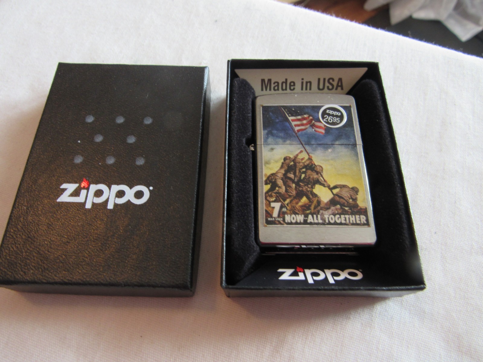 Vintage NOS Zippo Cigarette Lighter Street Chrome Raising Flag Iwo Jima I 17