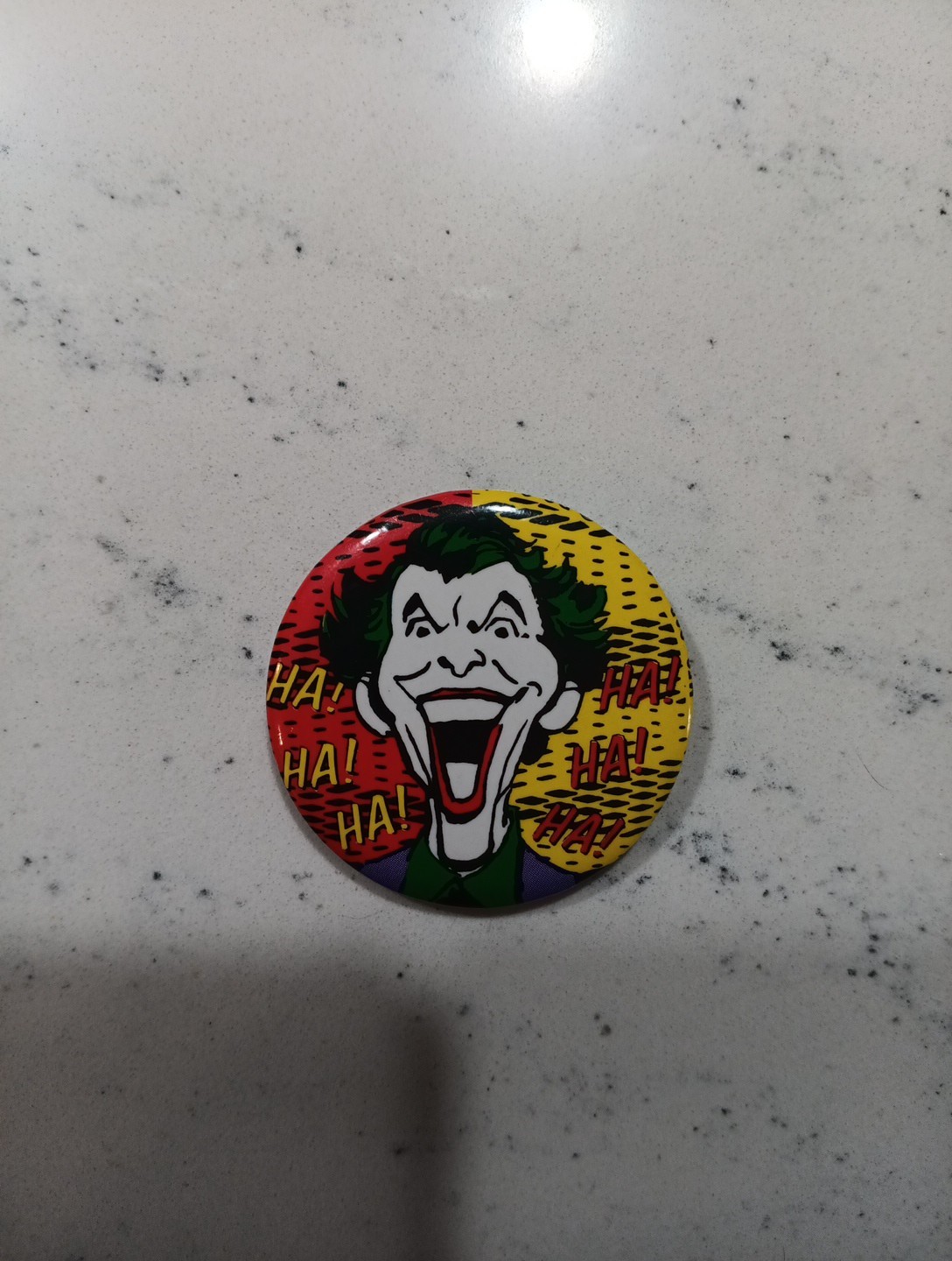 1989 DC Comics The JOKER Pin  Batman HA HA HA  T566