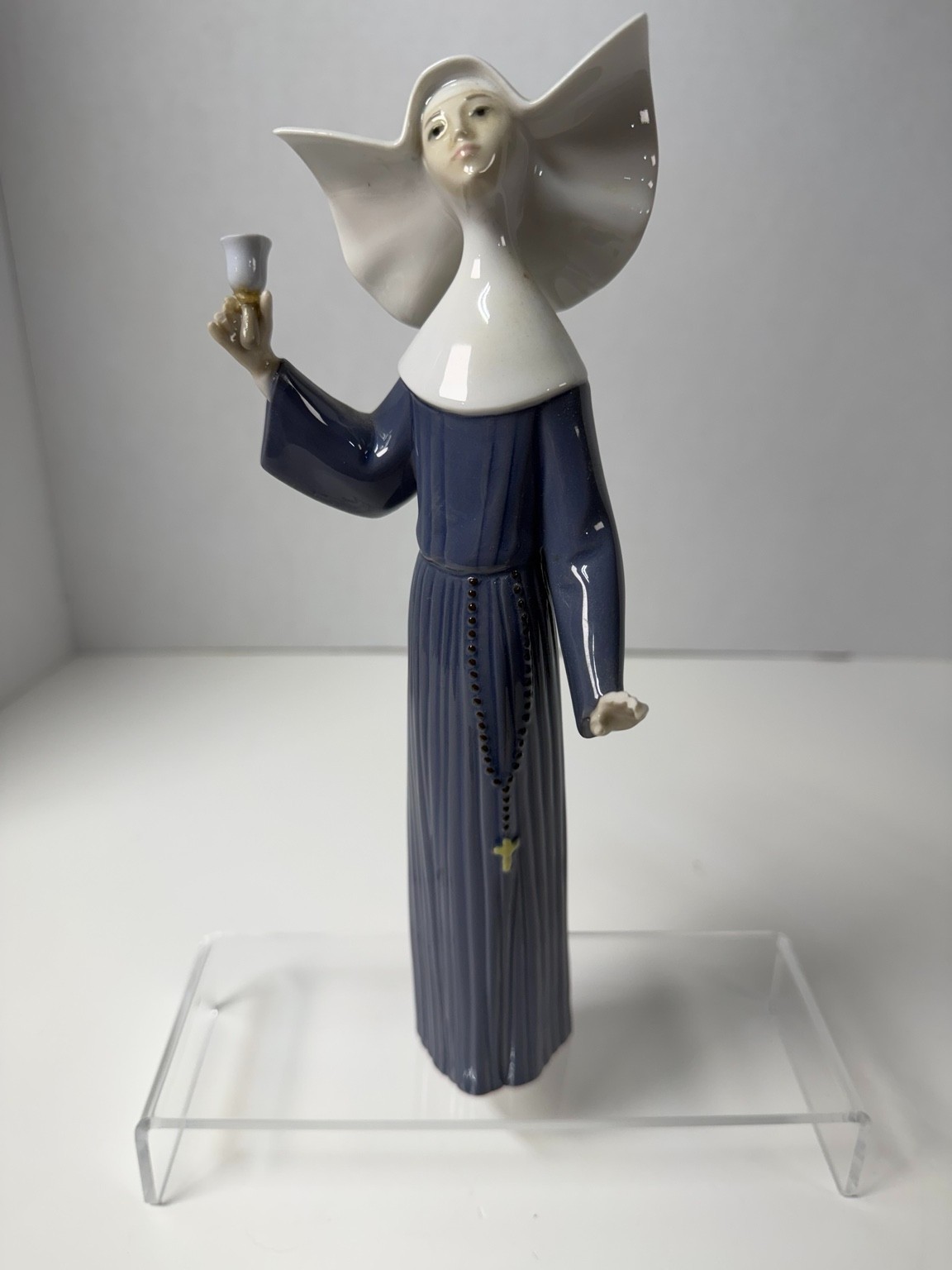 Lladro 5551 Call to Prayer Nun Bell Porcelain Figurine Blue Retired 10.5 Repair