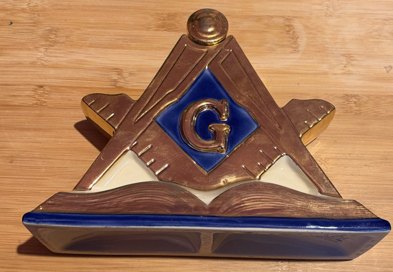 Vintage 1971 Masonic Freemasons Whiskey Decanter - GREAT CONDITION