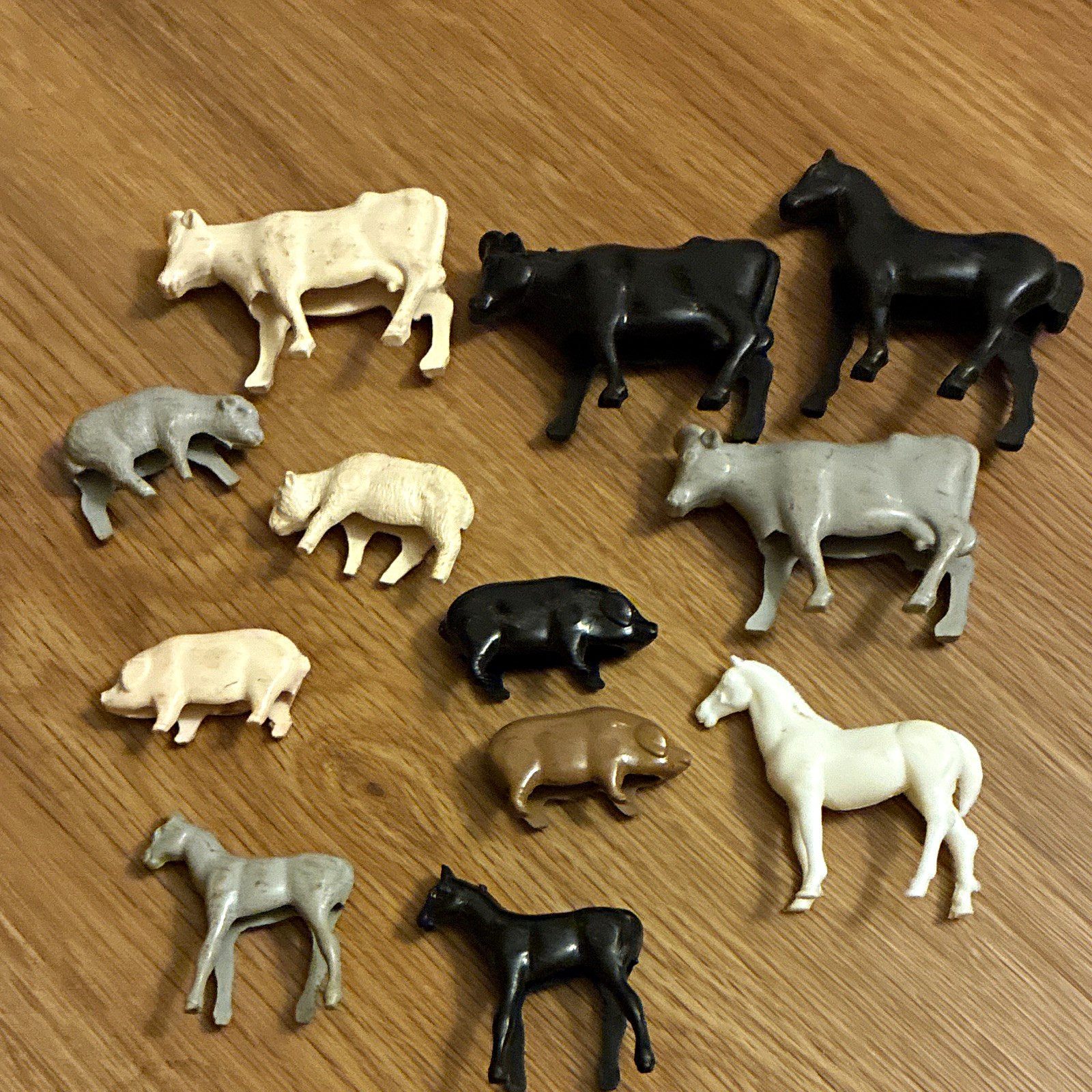 Vintage 1950’s 12 Plastic Farm Animal Figurines Lot - Cows Horses Sheep Pigs