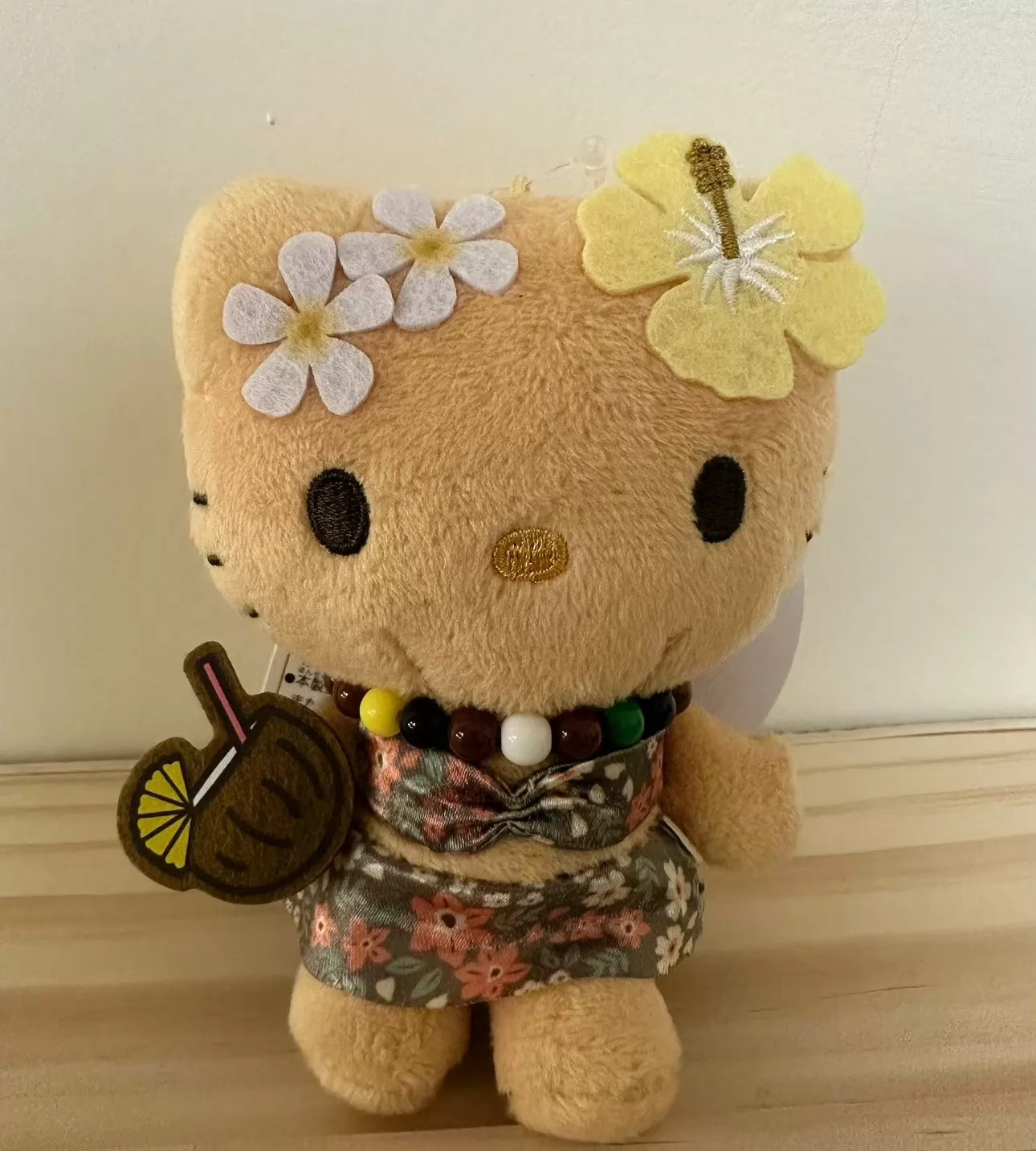 Sanrio Hello Kitty Tan Hawaiian Hibiscus Charm Plush Doll Gift Kids Toy Sanrio Hello Kitty Tan Hawaiian Hibiscus Charm Plush Doll Gift Kids Toy