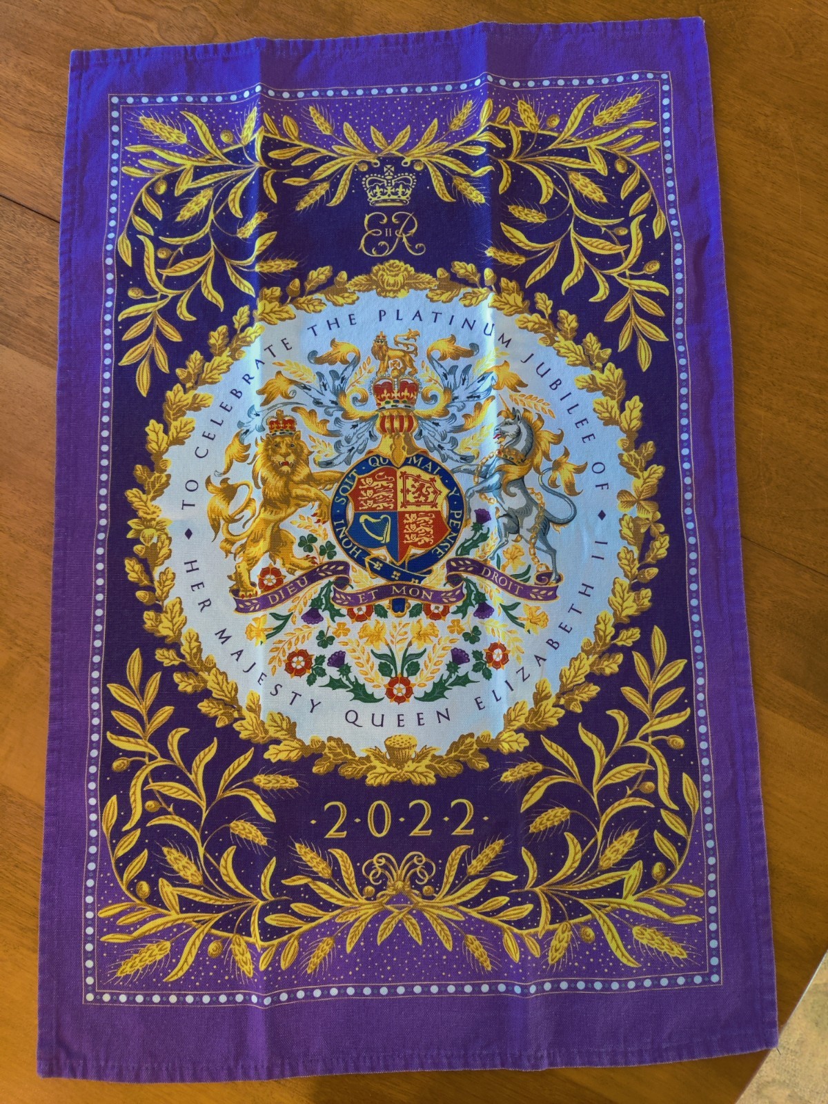 Official Royal Collection Platinum Jubilee Queen Elizabeth Tea Towel 2022