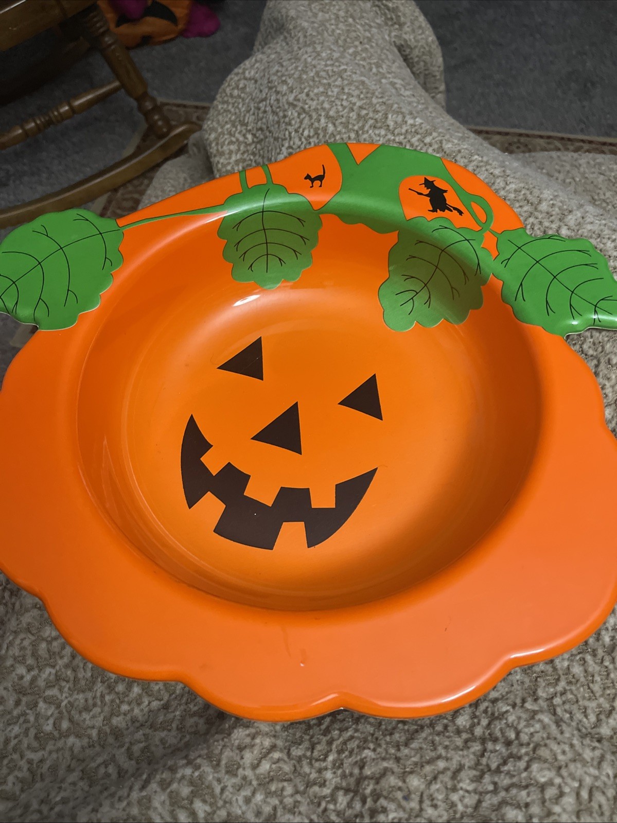Vintage Orange Plastic Scalloped Halloween Trick-Or-Treat Bowl Pumpkin Witch Cat