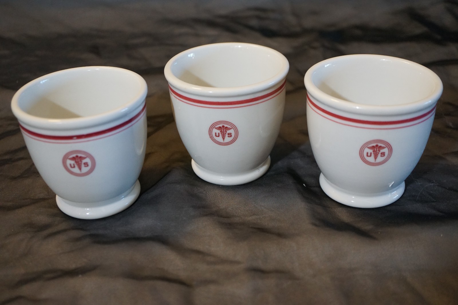SHENANGO CHINA WW2 US ARMY MEDICAL DEPT. 3 EGG CUSTARD CUPS