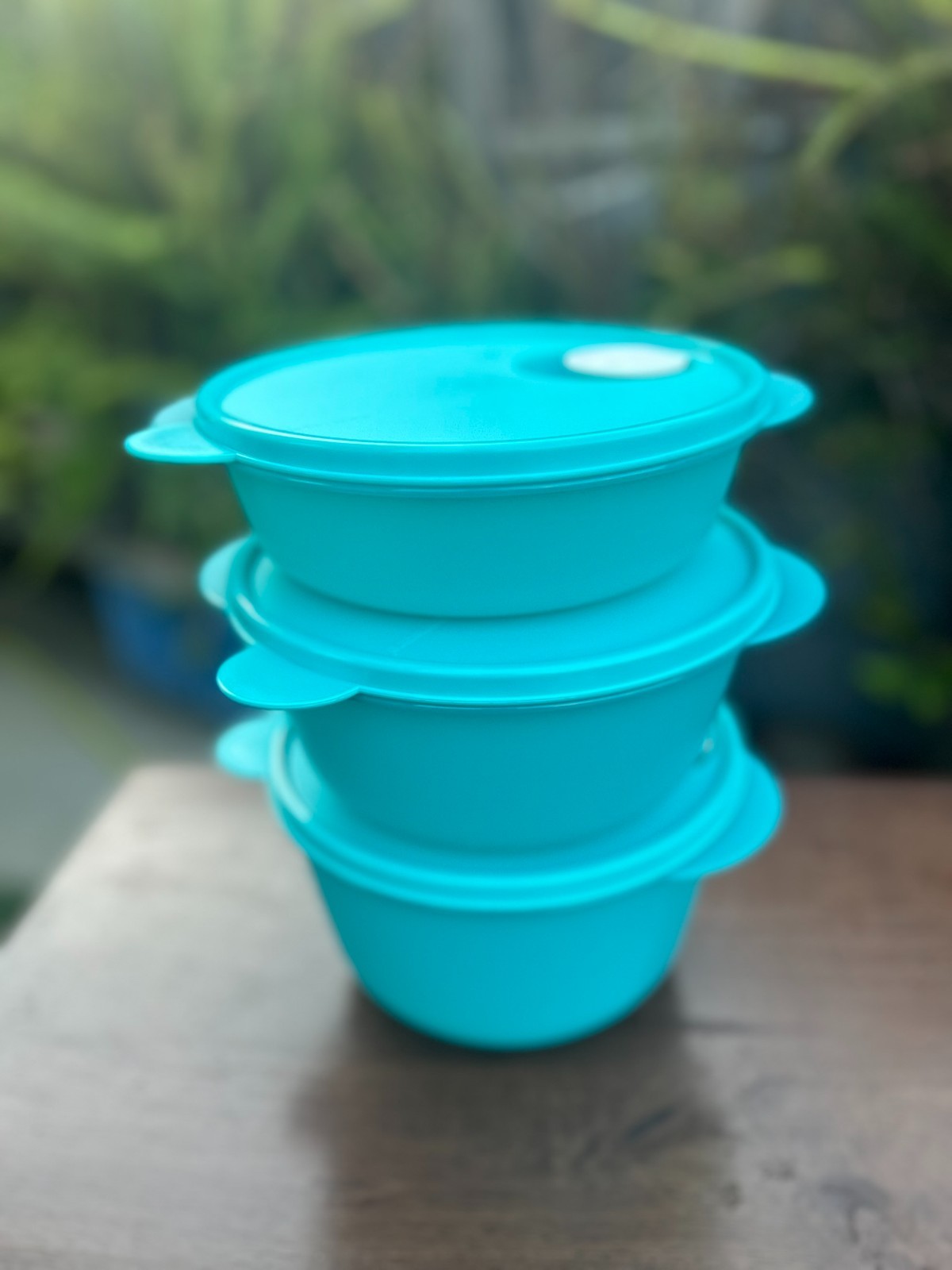 Tupperware Set of 3 Crystalwave Microwave Bowls 4.25, 6.25 and 8.5 Cup