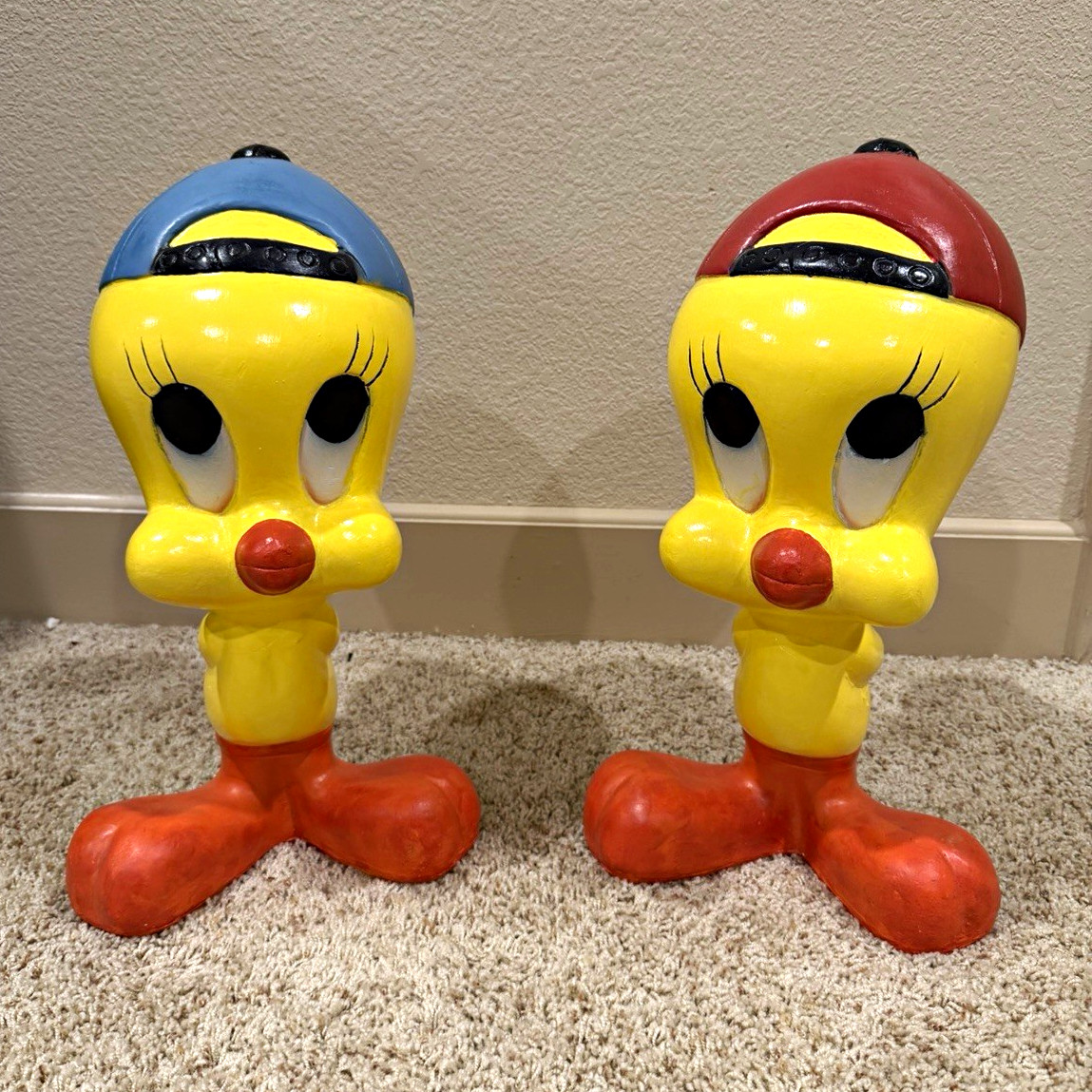 Vintage Tweety Looney Tunes Figure Pair Blue & Red Caps Characters Vintage Tweety Looney Tunes Figure Pair Blue & Red Caps Characters