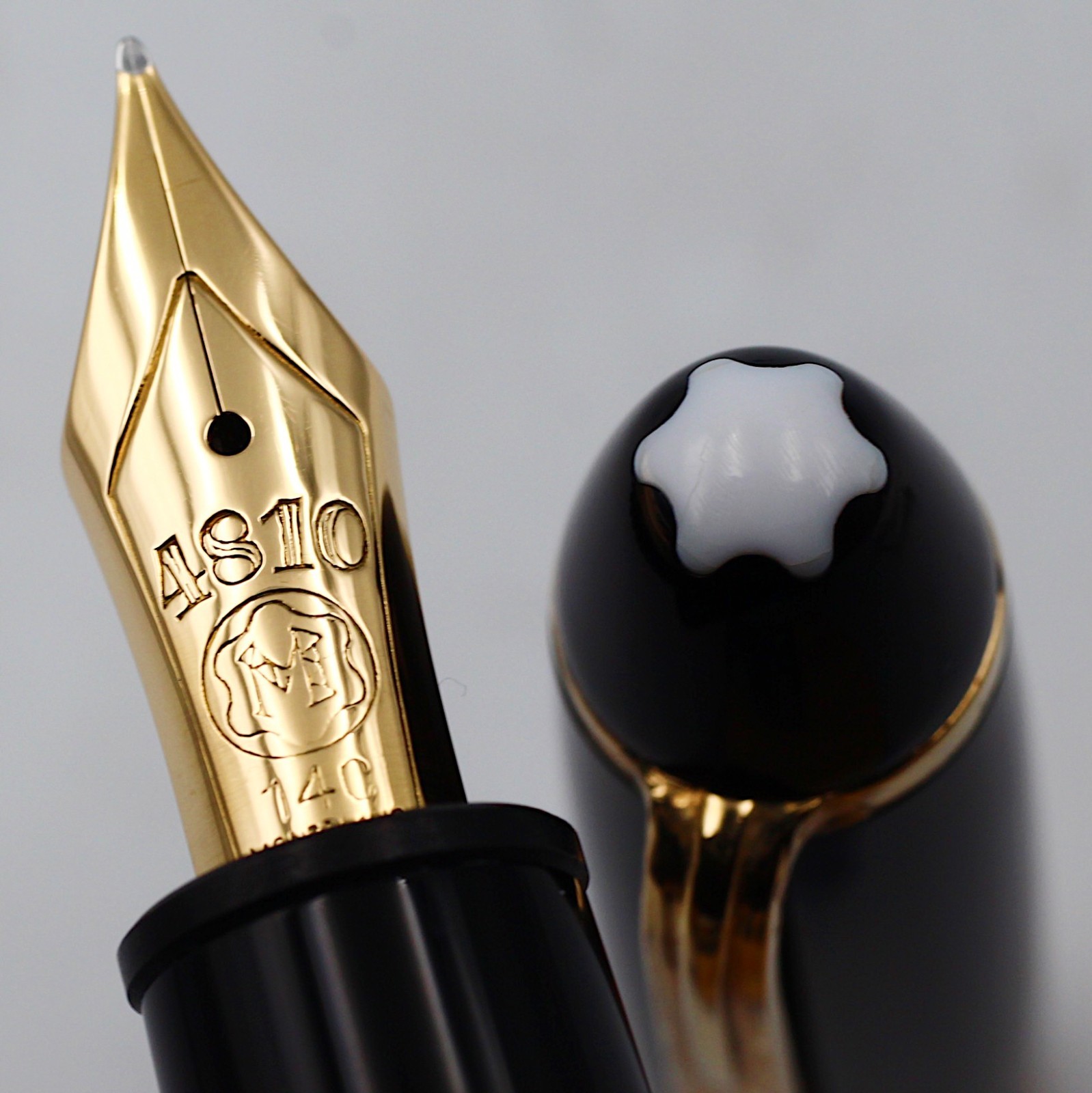 [Near mint] MONTBLANC Meisterstuck 146 70's Vintage Fountain Pen 14C 585 Nib M