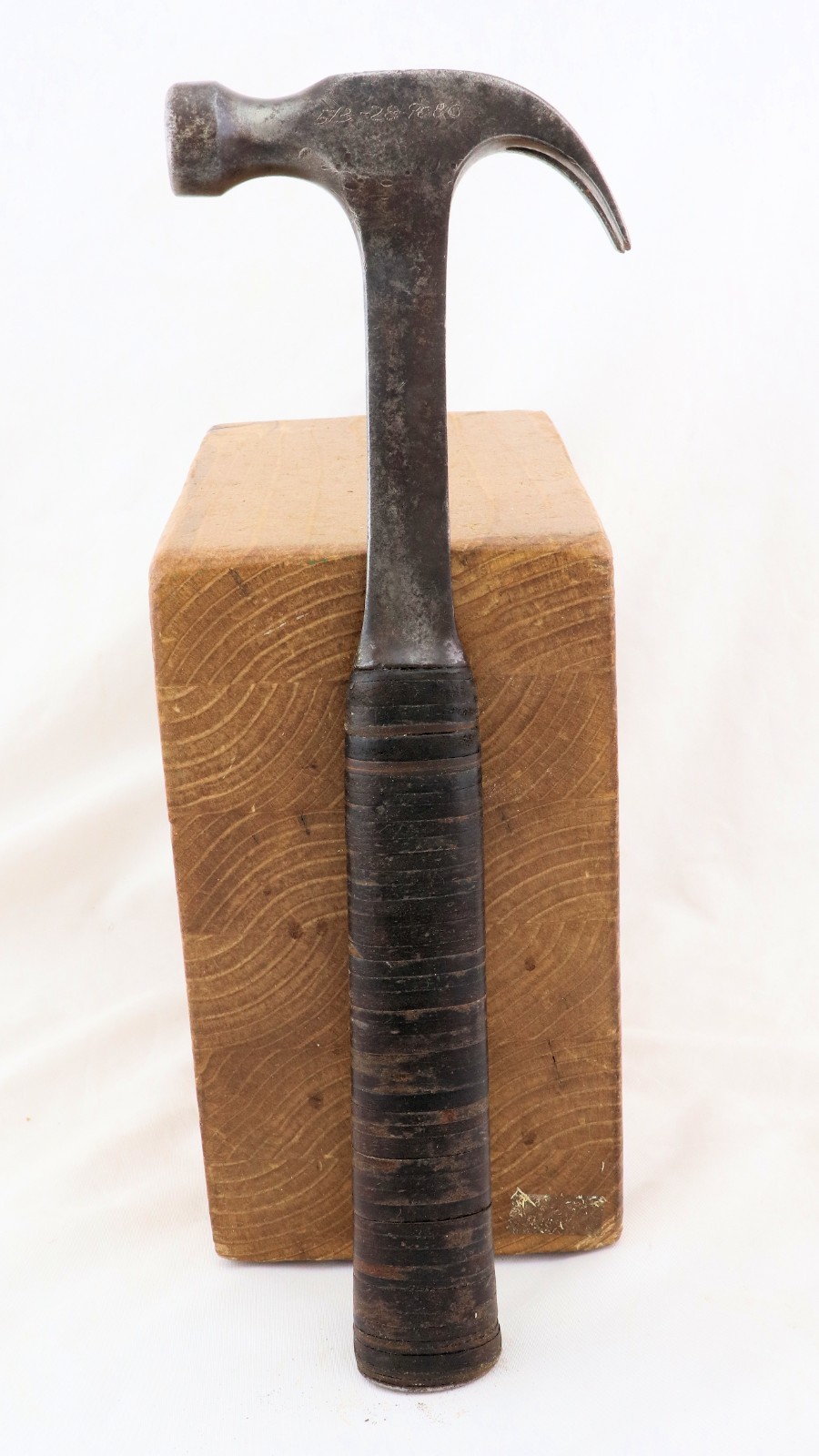 VINTAGE ESTWING 16oz CLAW HAMMER