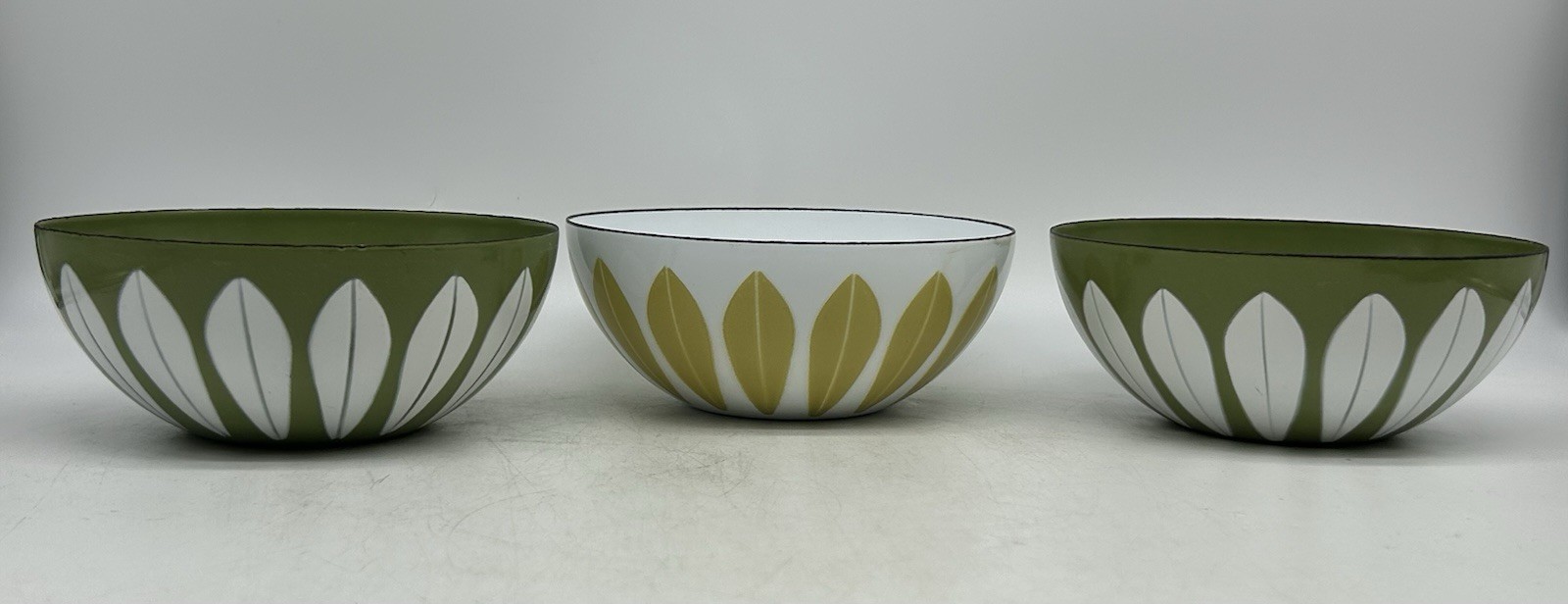 Cathrineholm Lotus Bowls, Set of Three, Avocado, White, Enameled, 5 1/2\ Cathrineholm Lotus Bowls, Set of Three, Avocado, White, Enameled, 5 1/2\