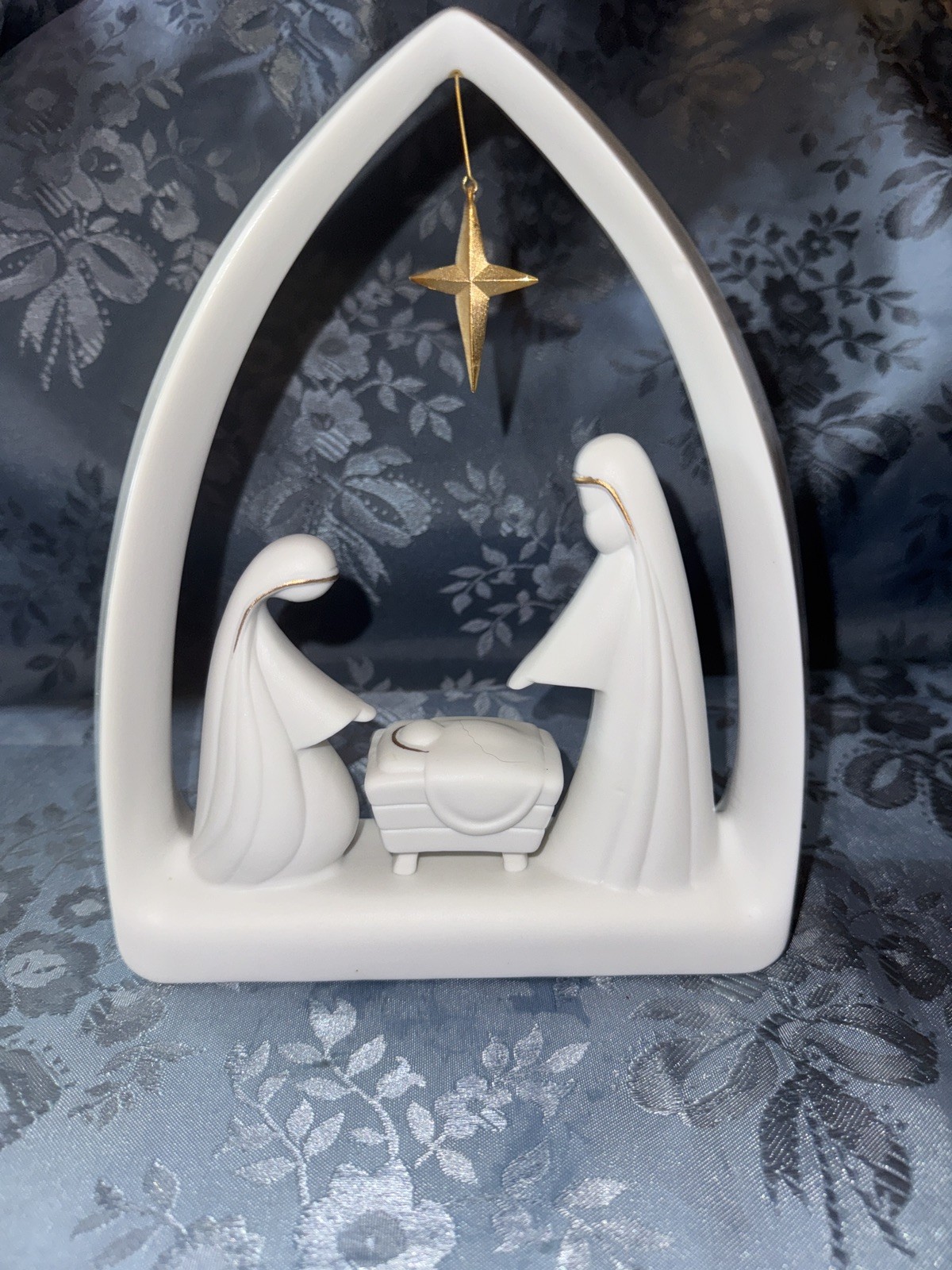 Vintage 1989 Hallmark The First Noel Porcelain Crèche sculpted by Ed Seele