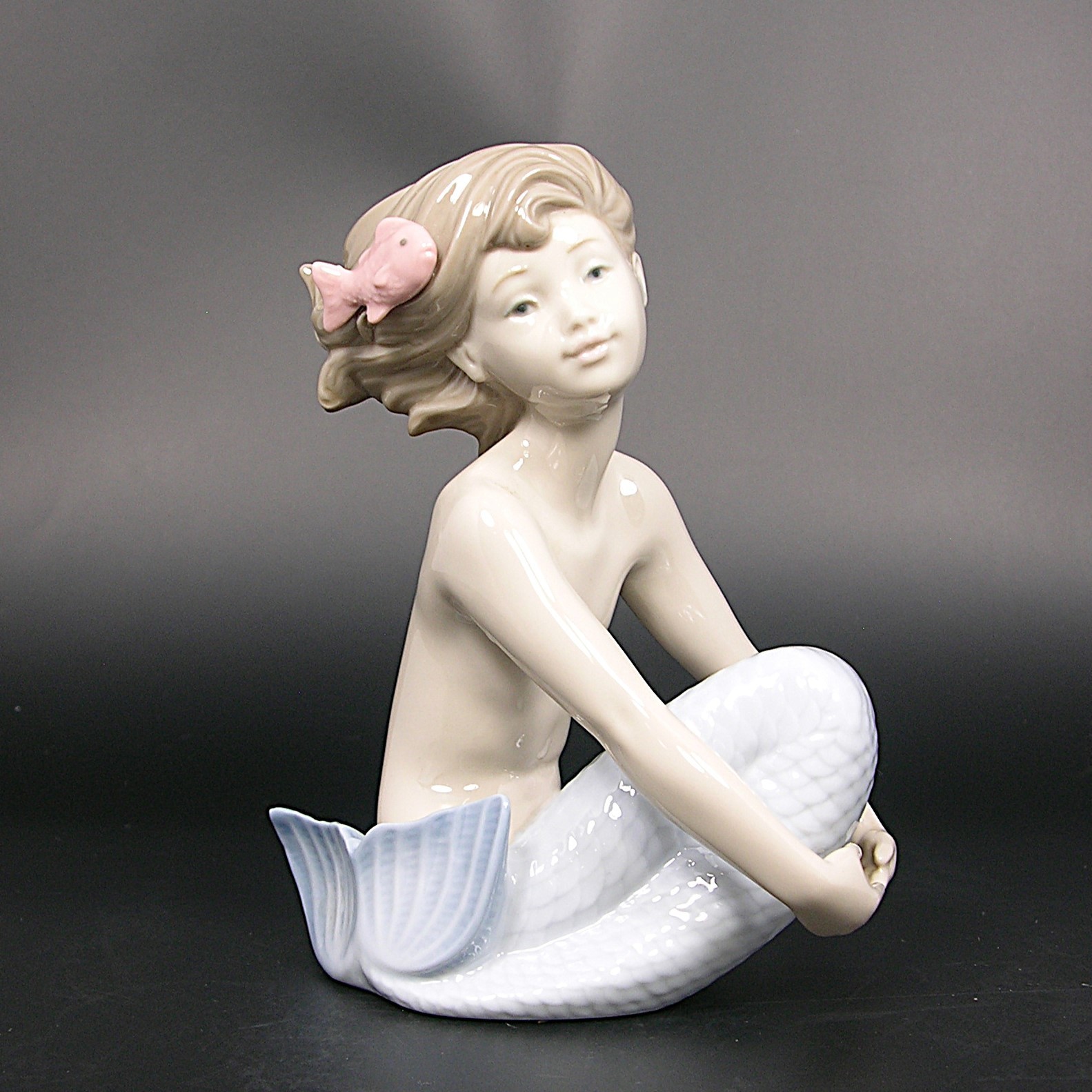 NAO By Llardro Porcelain \