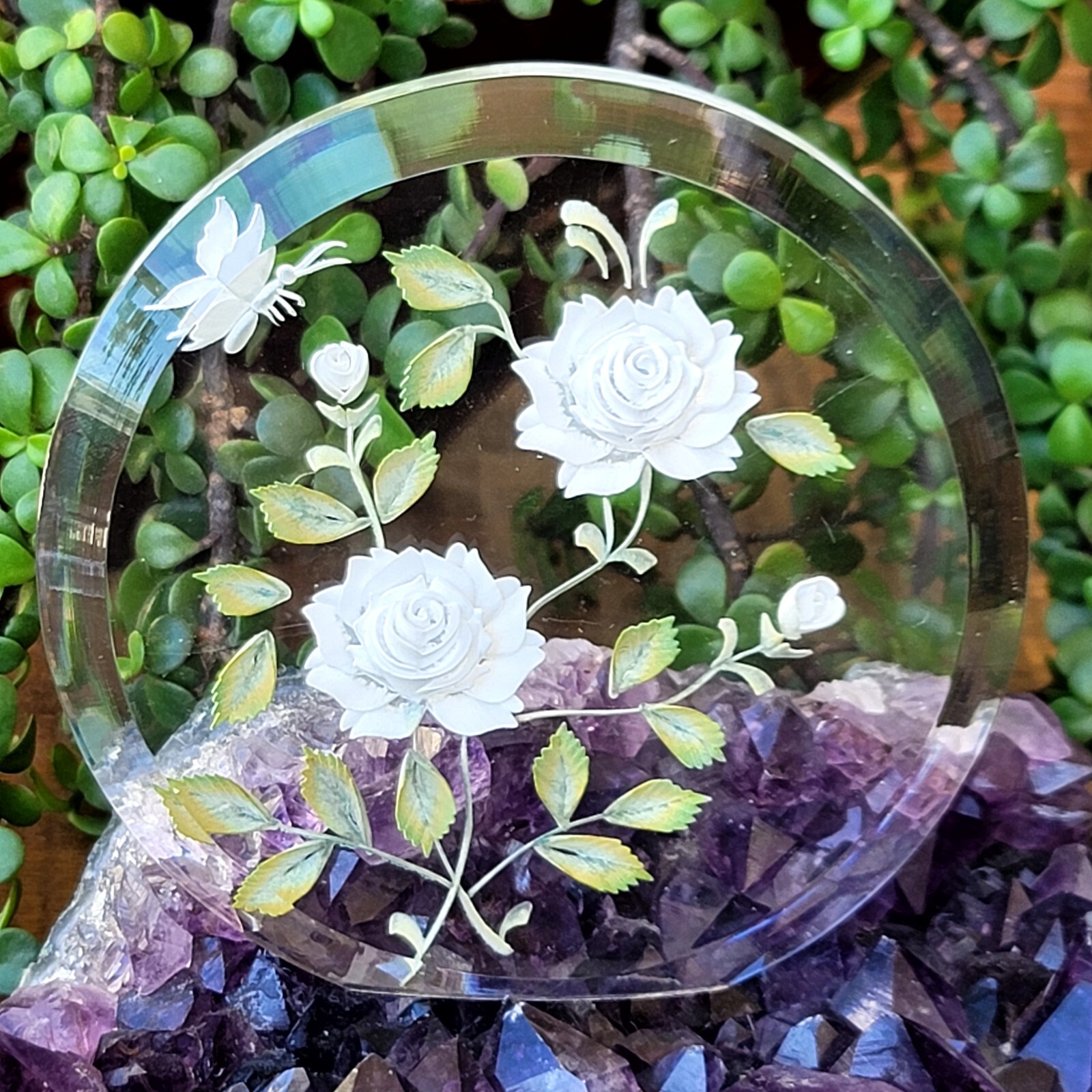 Vintage Etched Lucite Flowers Round Edged Paperweight
