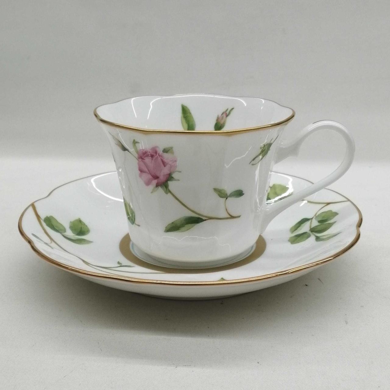 NARUMI floral pattern cup and saucer