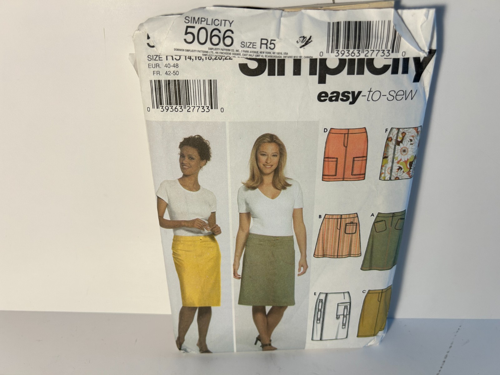 5066 VTG Simplicity Sewing Pattern Misses' 2000s skirts in two lengths