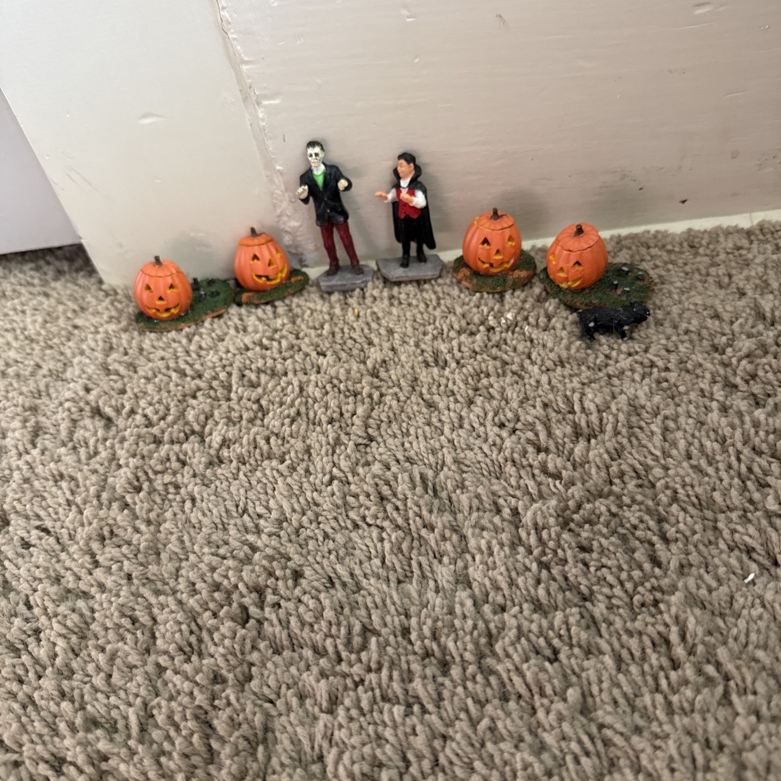 Lemax Spooky Town Retired Halloween Scary Figures Acc. Lot Dracula Frankenstein