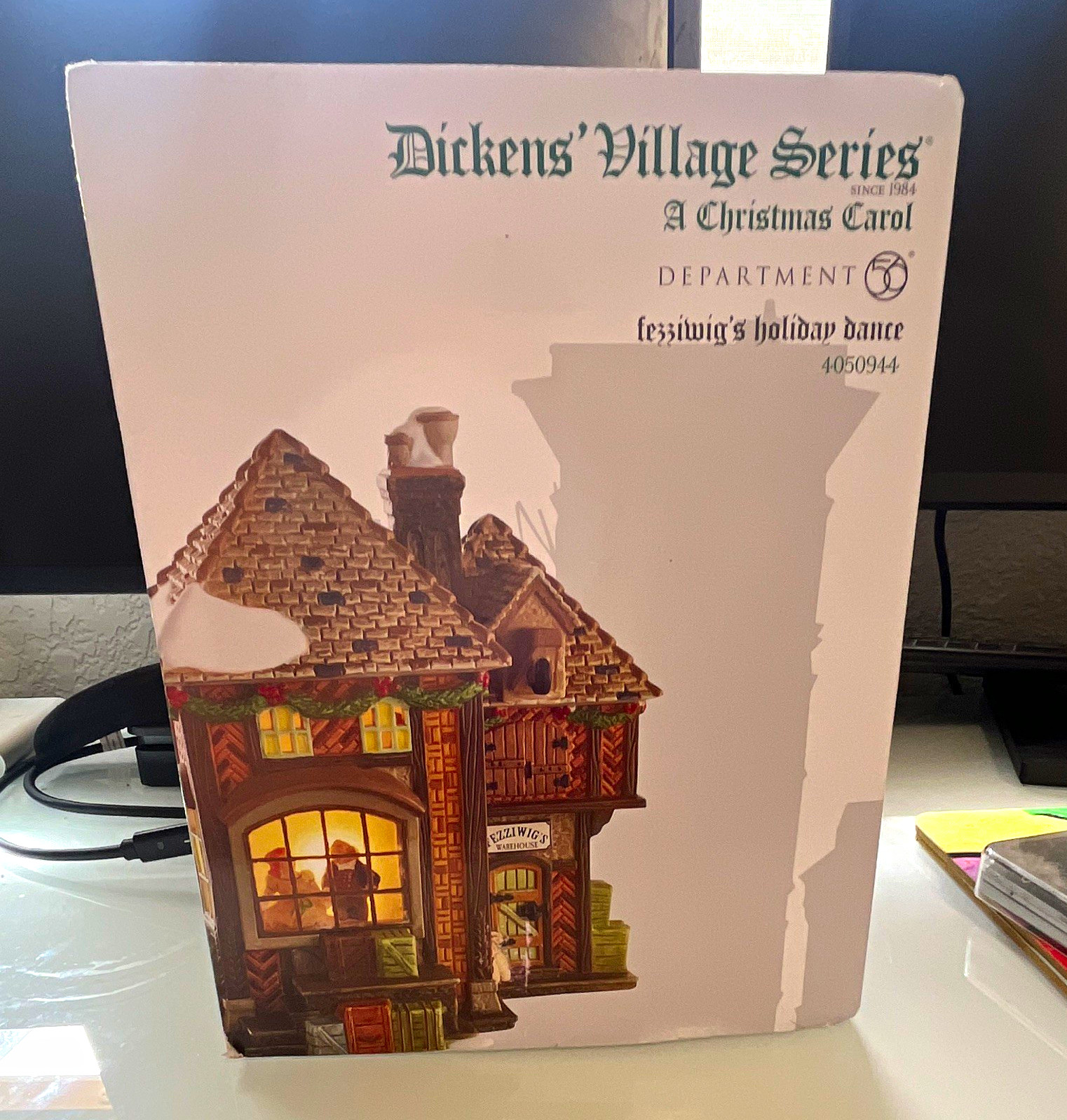 RARE Department 56 Fezziwig\'s Holiday Dance #4050944 Dickens Village Retired EUC