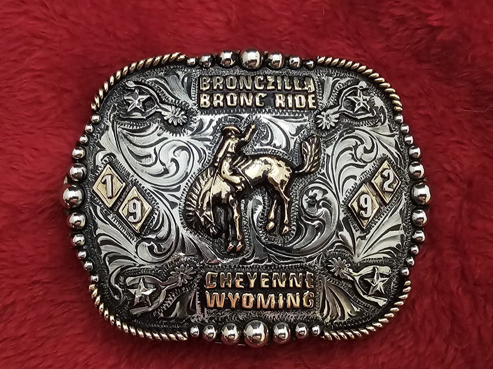 Rodeo Bronczilla Rider☆Cheyenne Wyoming☆Rare☆1992☆CHAMPION TROPHY BUCKLE☆T75