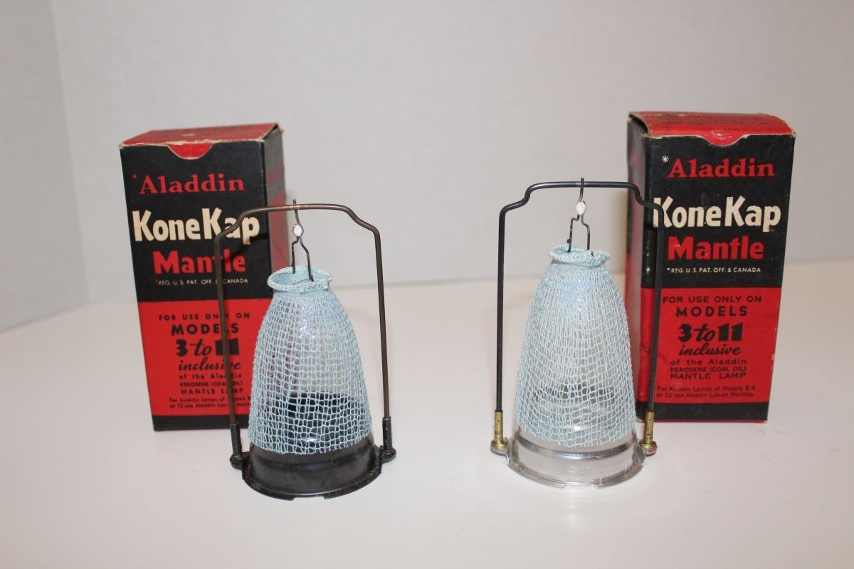 2 VTG ALADDIN KONE KAP MANTLE FOR MODELS 3-11  In Box