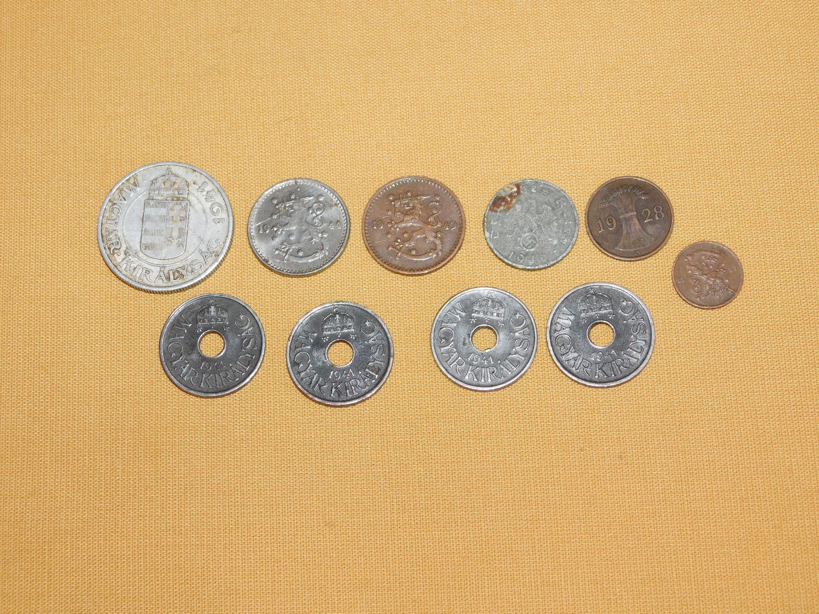 VINTAGE 10 OLD SOUVENIRS 8 WWII 1940S HUNGARY GERMANY FINLAND + 2 OTHERS VINTAGE 10 OLD SOUVENIRS 8 WWII 1940S HUNGARY GERMANY FINLAND + 2 OTHERS