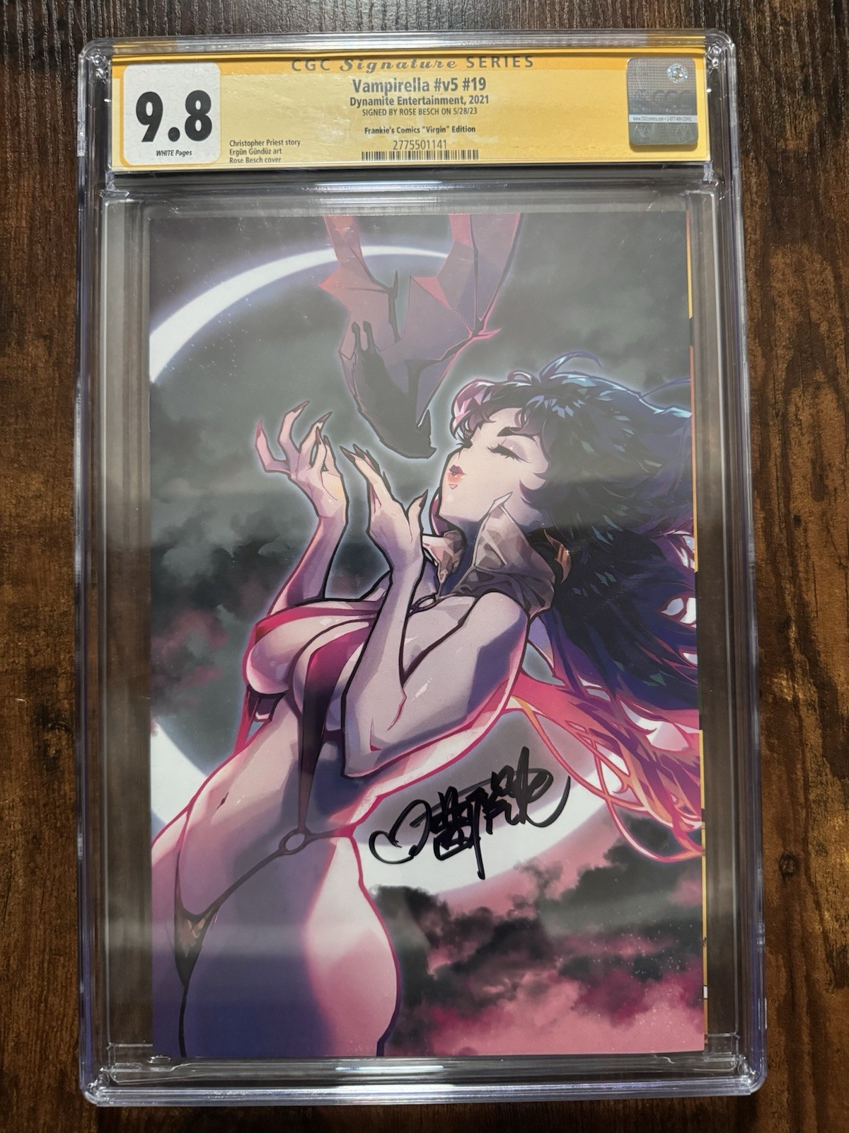 Vampirella #v5 #19 CGC SS 9.8 Signed By Rose Besch VIRGIN EXCLUSIVE VARIANT 2021